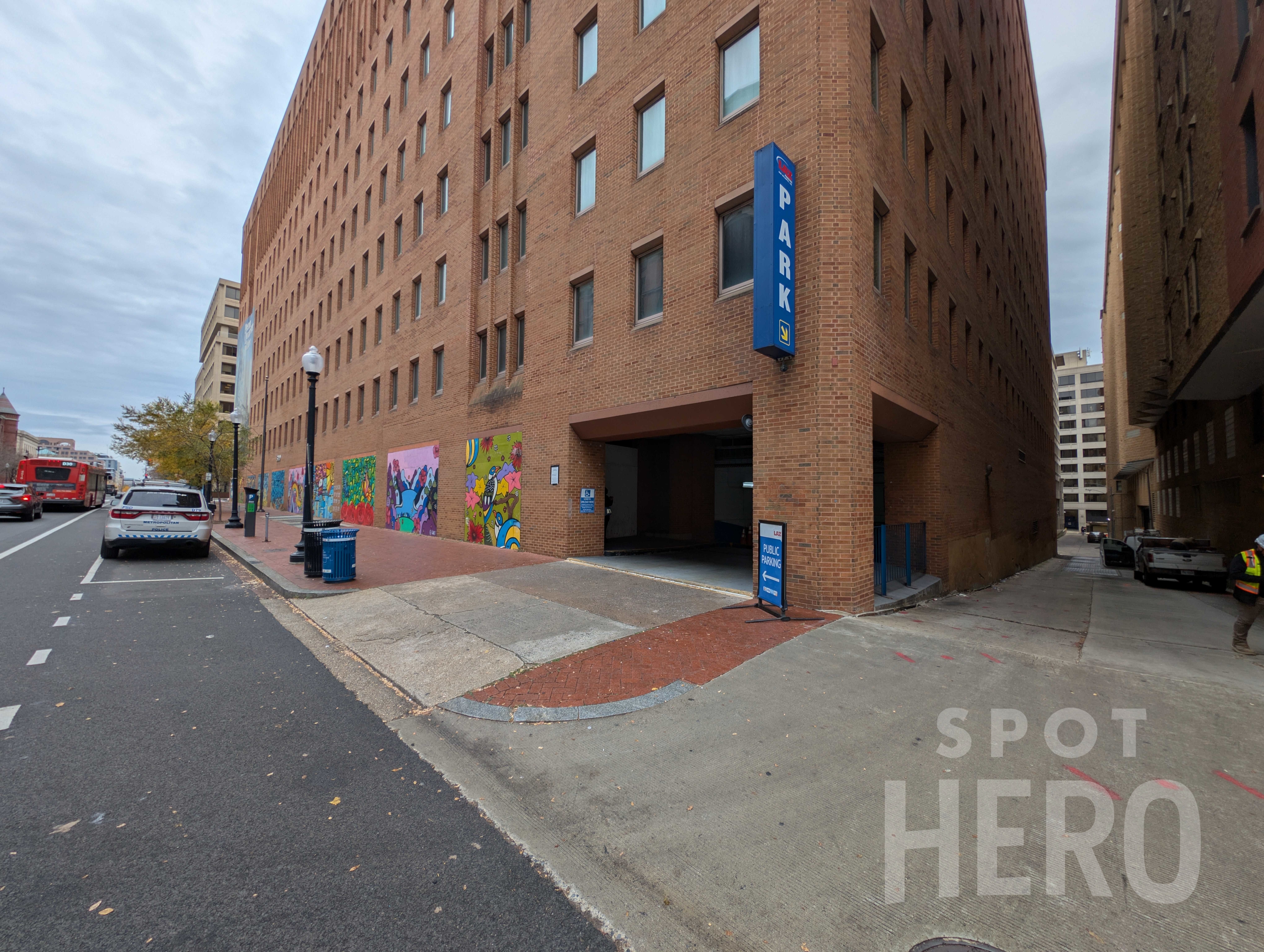 Photo of 600 E St. NW - Garage