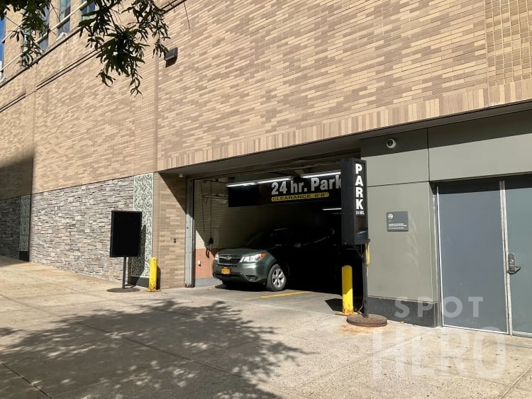 Photo of 401 W 110th St. - Valet Garage