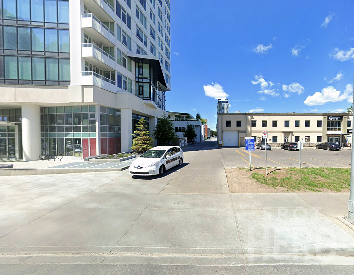 Photo of 1055 11 St. SW - Eleven Garage - Lot 560