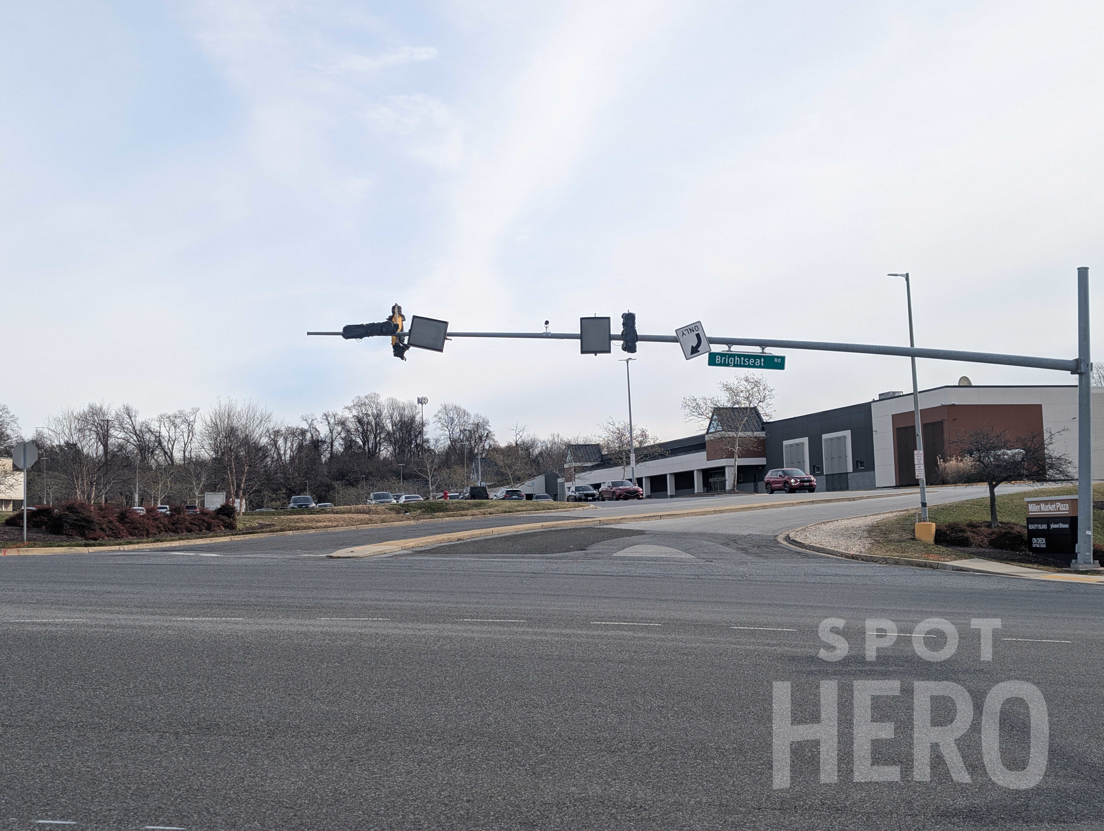Photo of 2053 Brightseat Rd. (8511 Landover Rd.) - Miller Market Plaza Lot