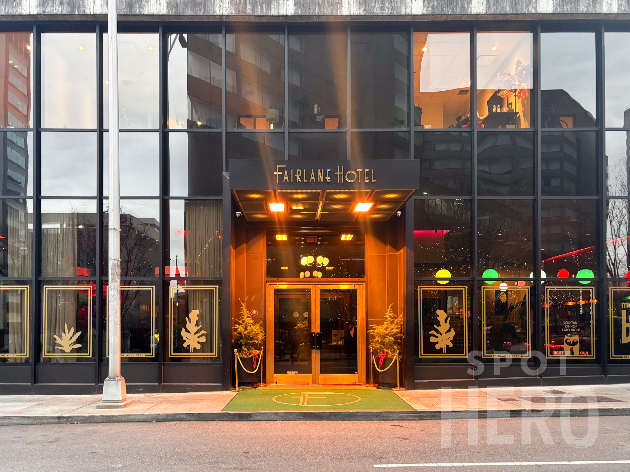 Photo of 401 Union St. - Fairlane Hotel Nashville Valet Stand
