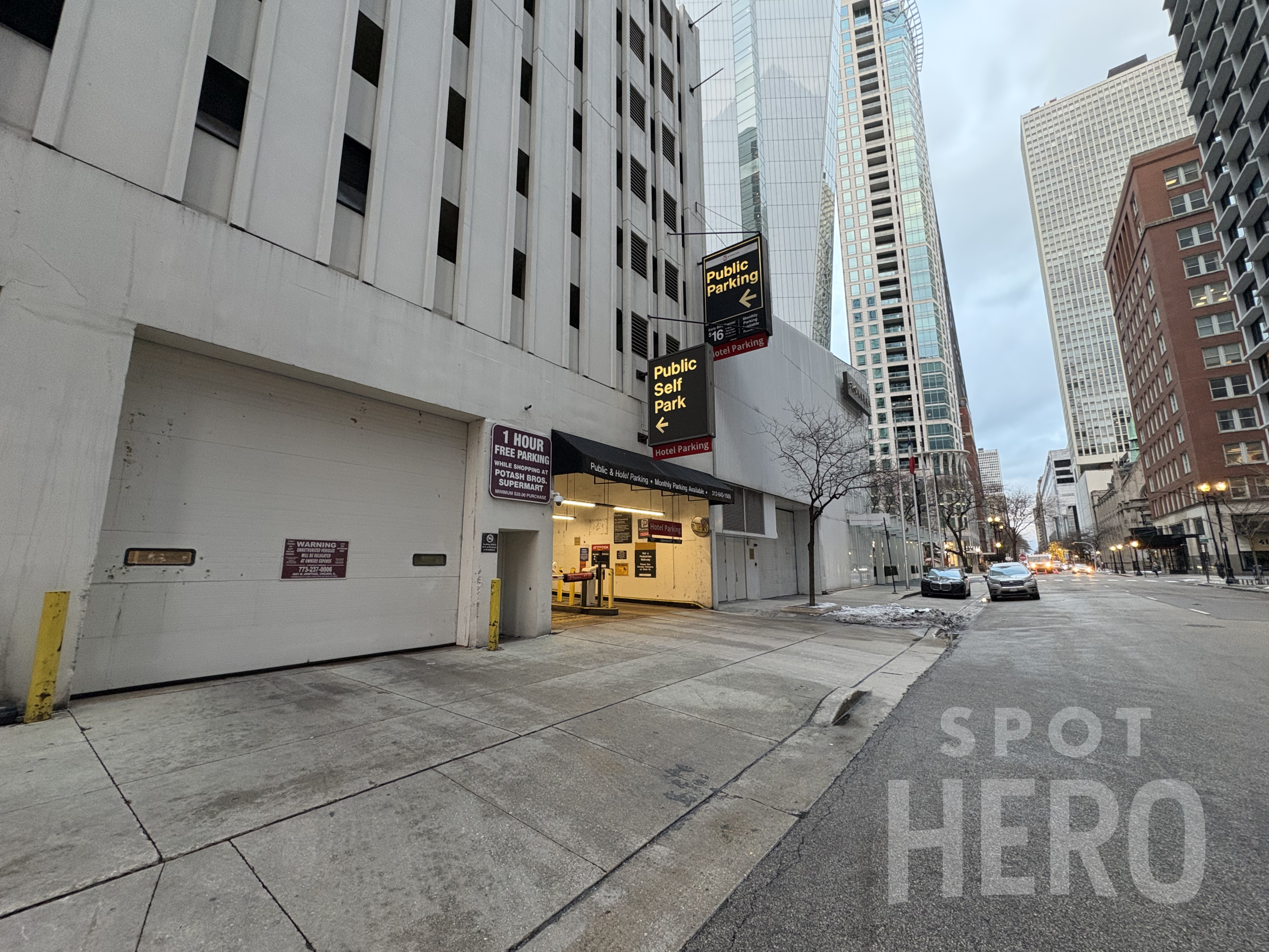 Photo of 10 E Chestnut St. (1 E Delaware Pl.)