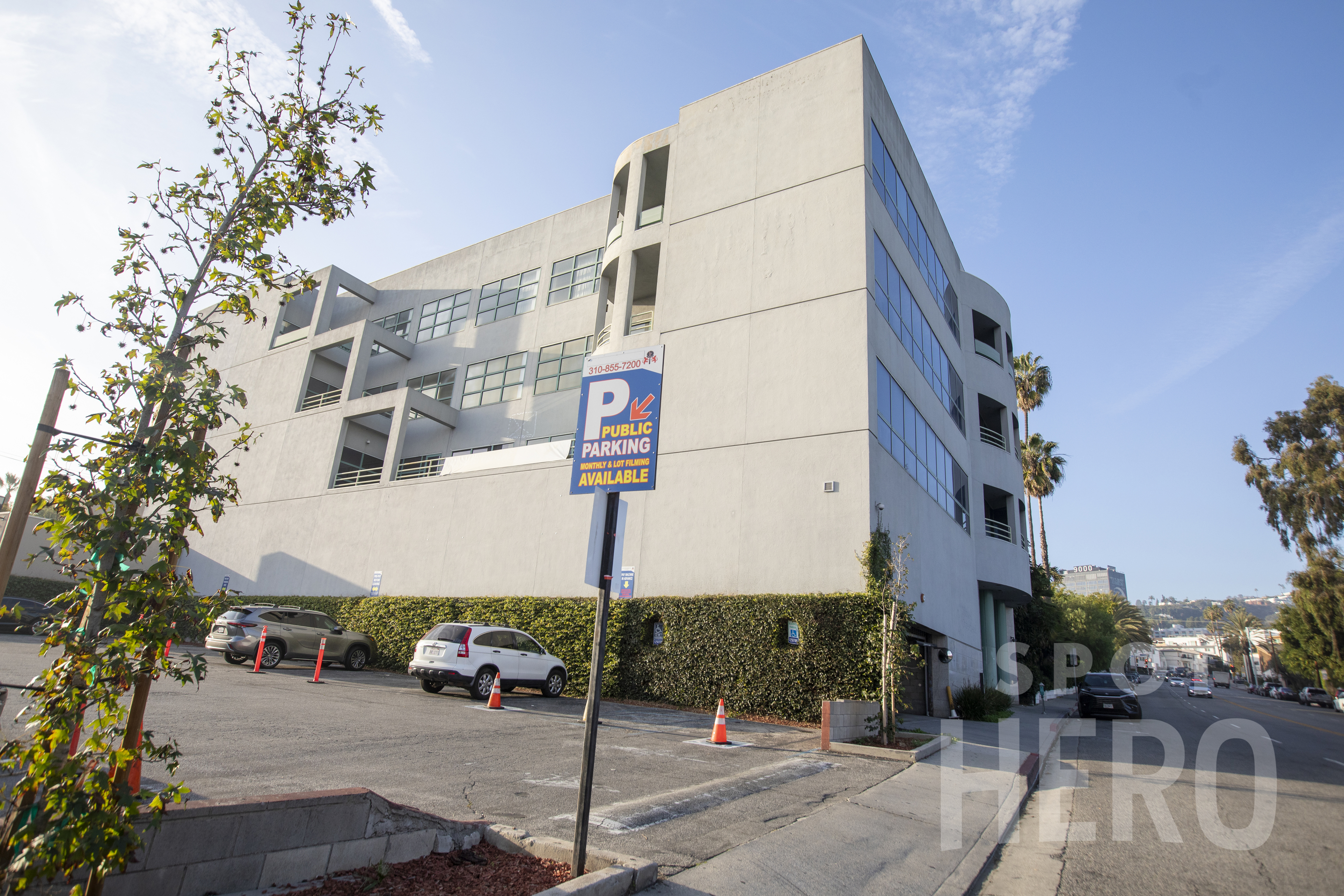 Photo of 819 N San Vicente Blvd. (8911 Santa Monica Blvd.) - Lot