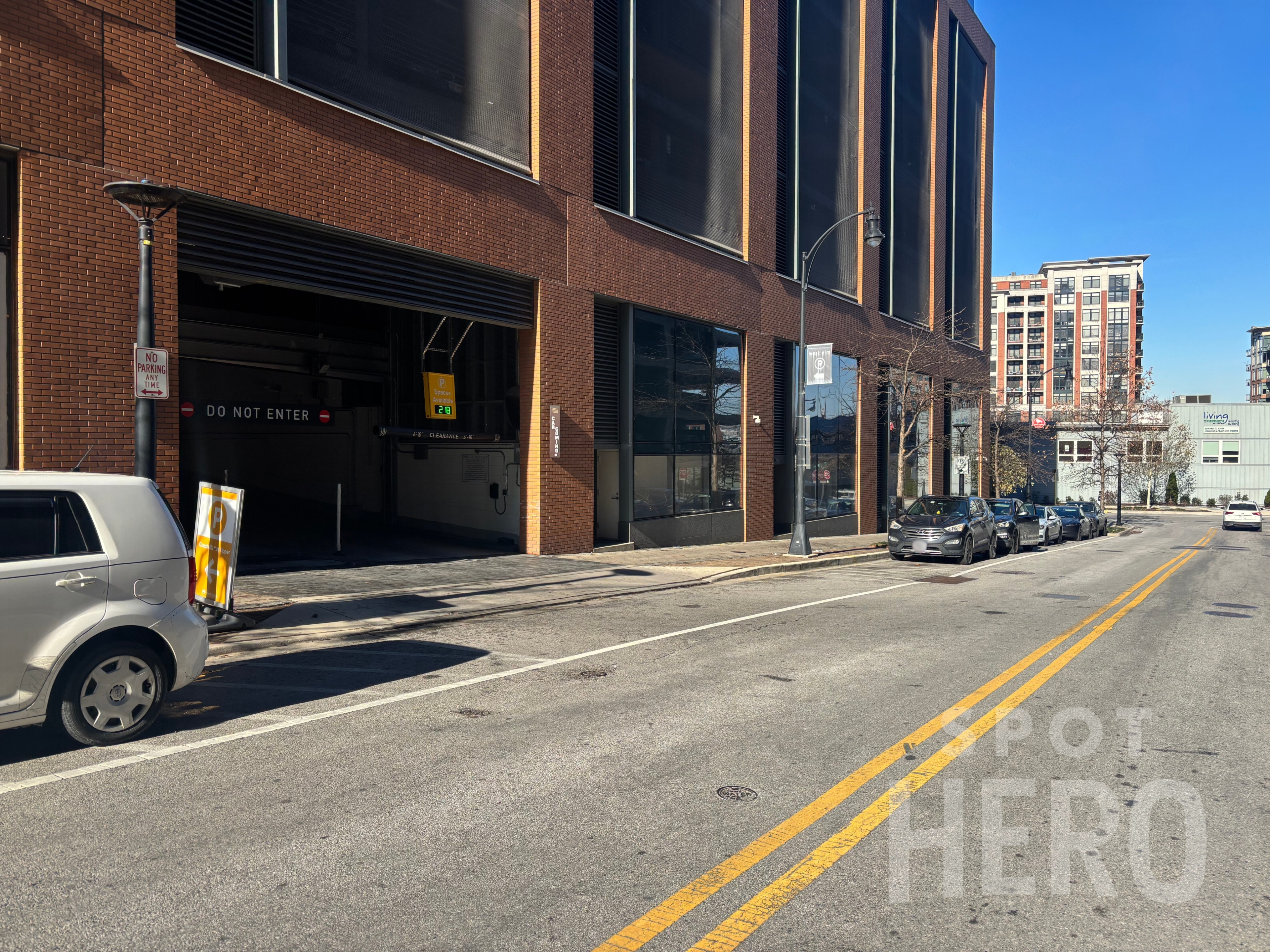 Photo of 991 Wills St. (1407 Dock St.) - Allied/Harbor Point Garage