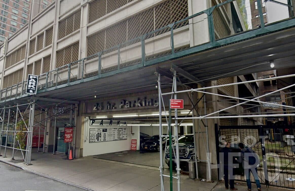 Photo of 281 W 53rd St. (900 8th Ave.) - Marc Garage