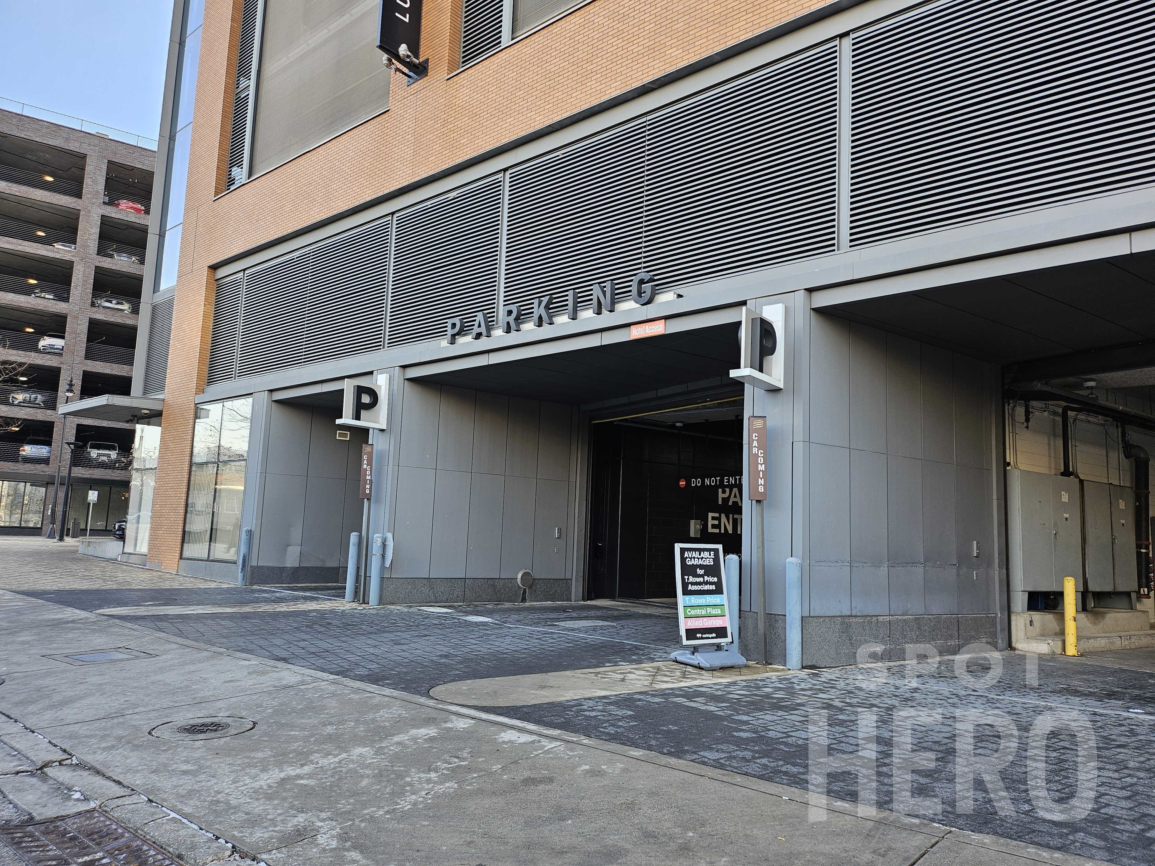 Photo of 991 Wills St. (1407 Dock St.) - Allied/Harbor Point Garage