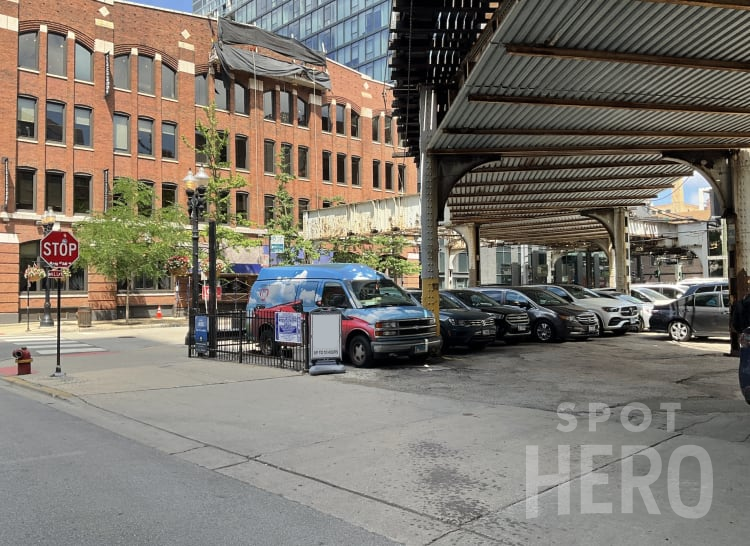 Photo of 226 W Hubbard St. (435 N Franklin St.) - Under EL (Valet Assist)