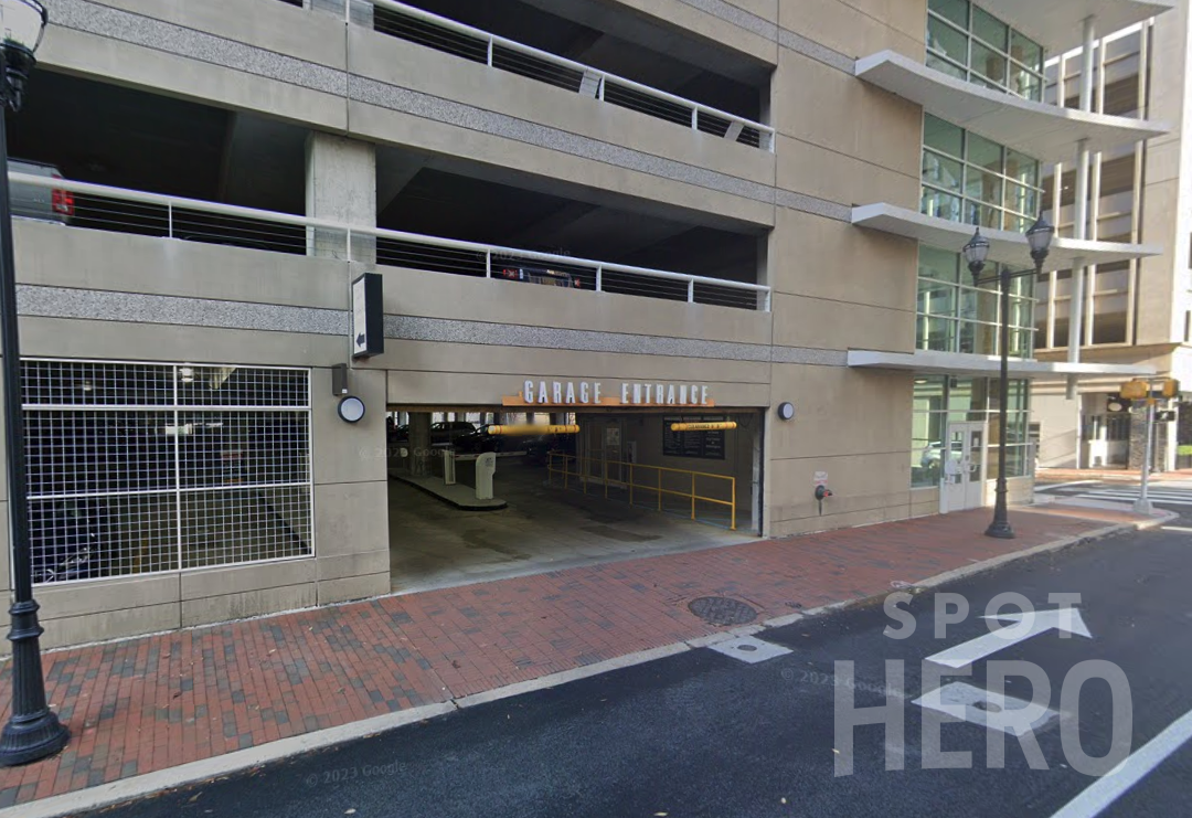 Photo of 208 W. 12th St. - Garage