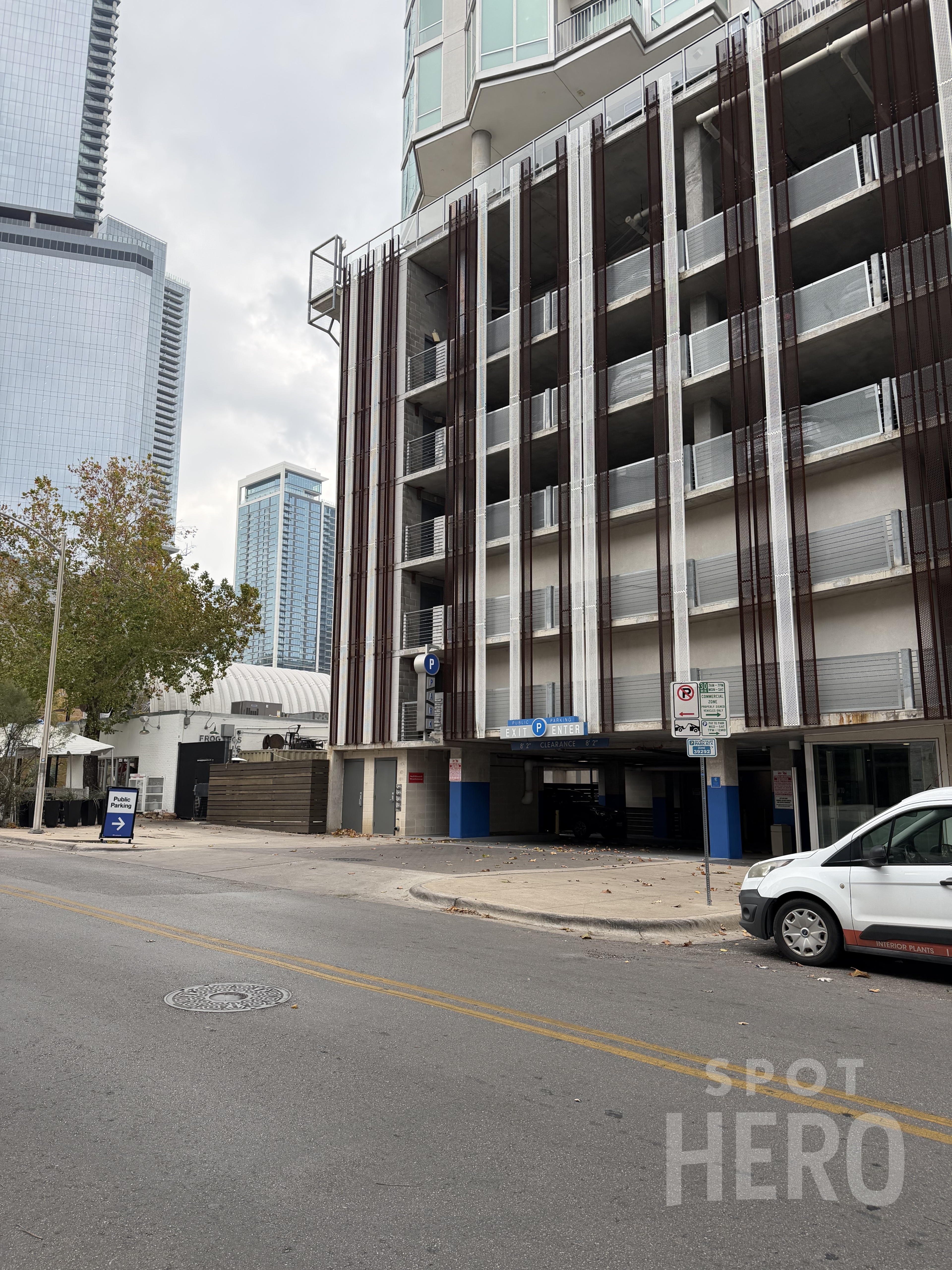 Photo of 615 W 7th St. - 7 Rio Garage