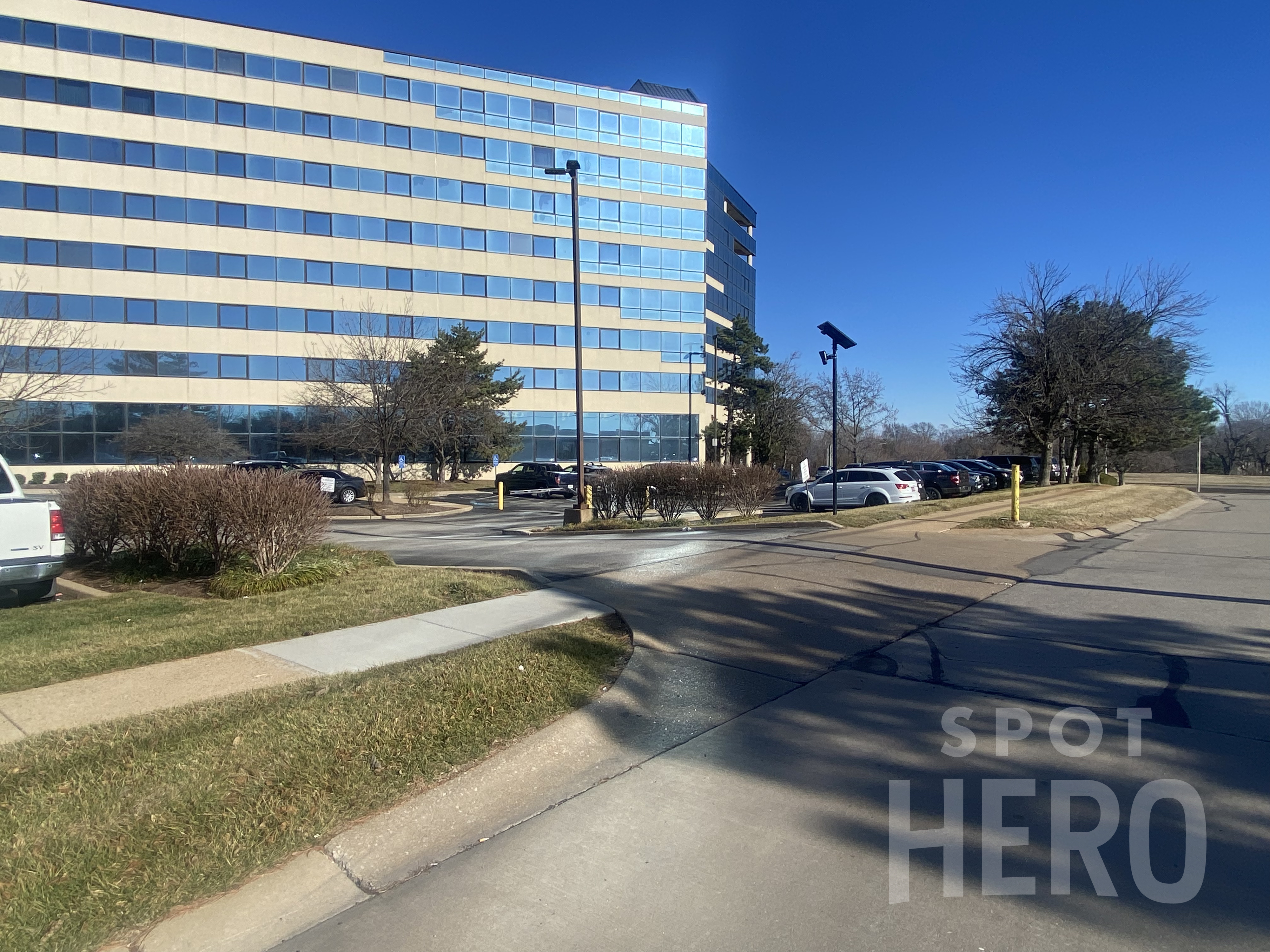 Photo of Crowne Plaza St. Louis Airport - Uncovered Self Park