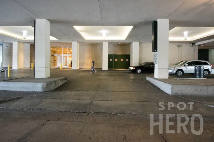 Photo of 5060 W Alabama St. - The Westin Galleria Houston Valet Stand