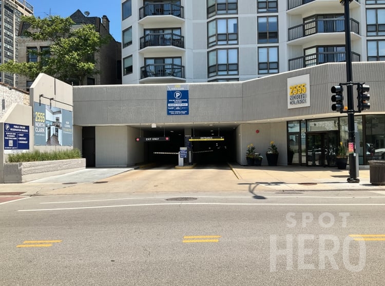 Photo of 2555 N Clark St. - Garage