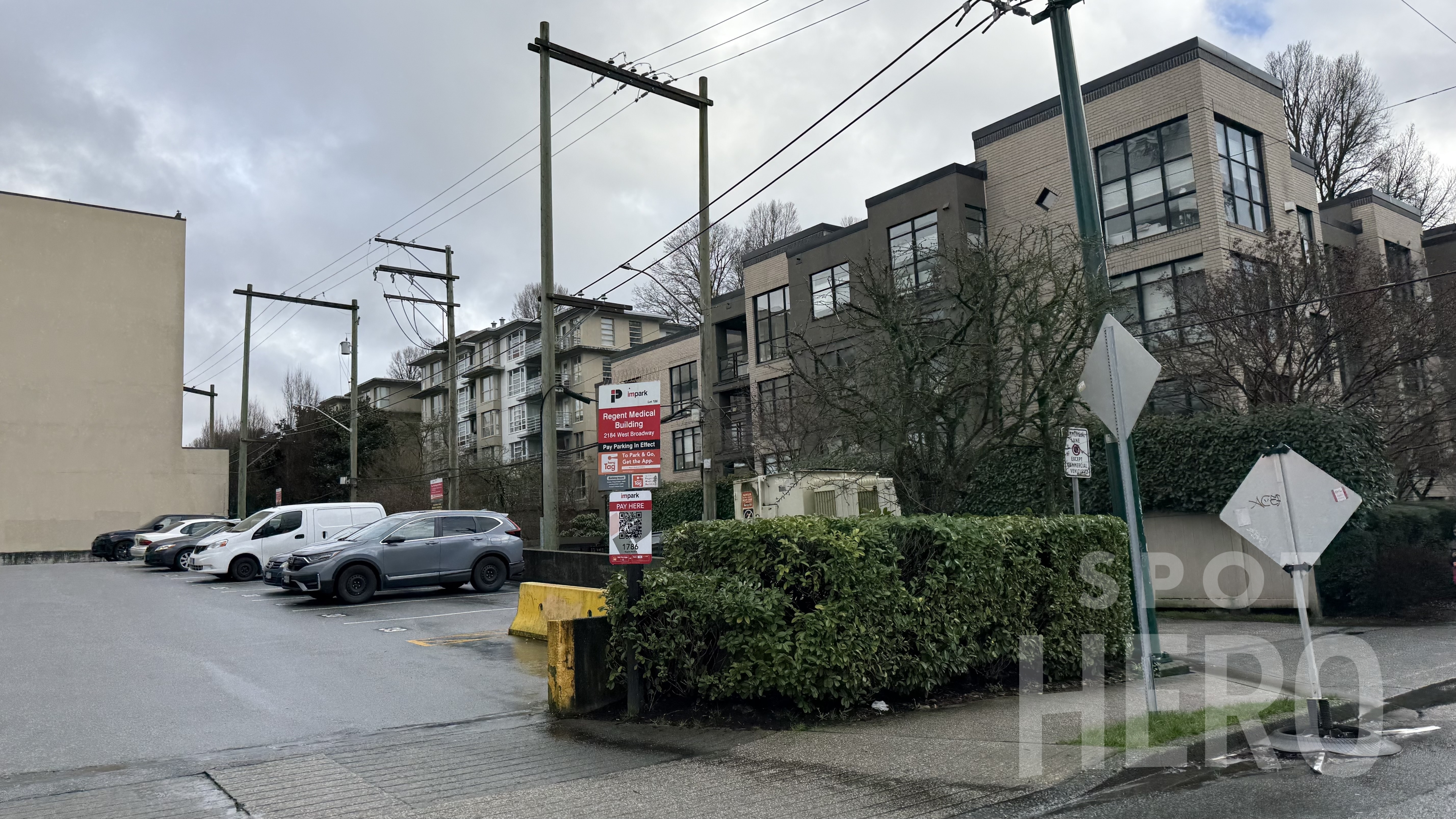 Photo of 2550 Yew St. (2184 W Broadway) - Lot