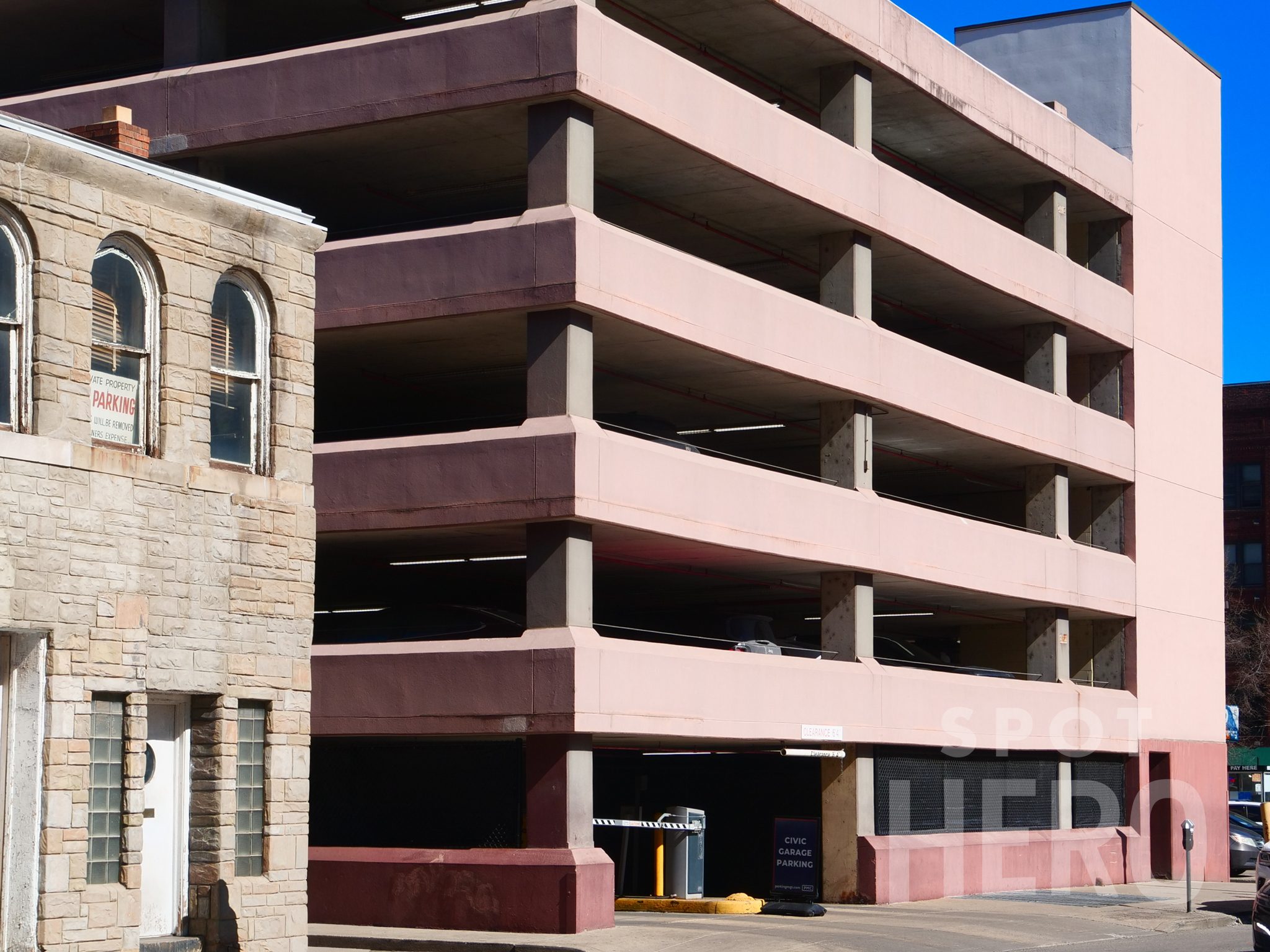 Photo of 120 E 9th St. (125 E Court St.) - Garage