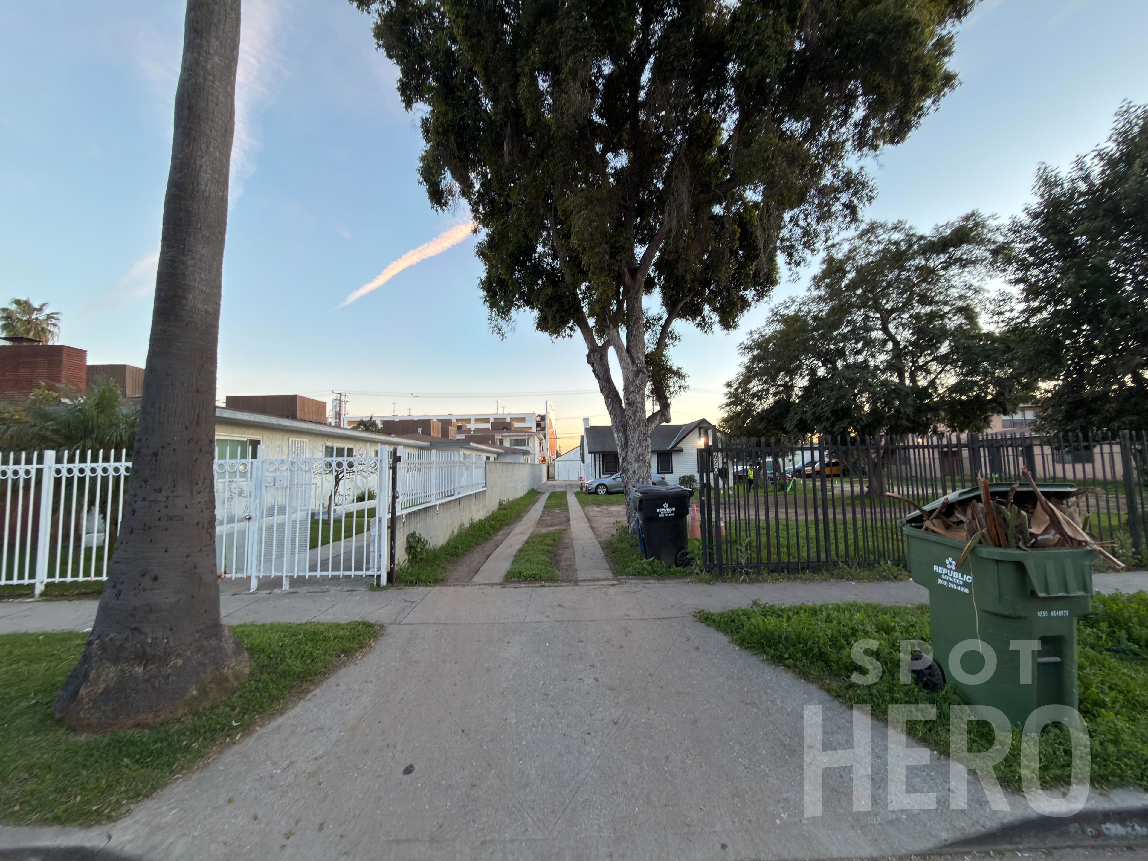 Photo of 620 E 99th St. - Lot