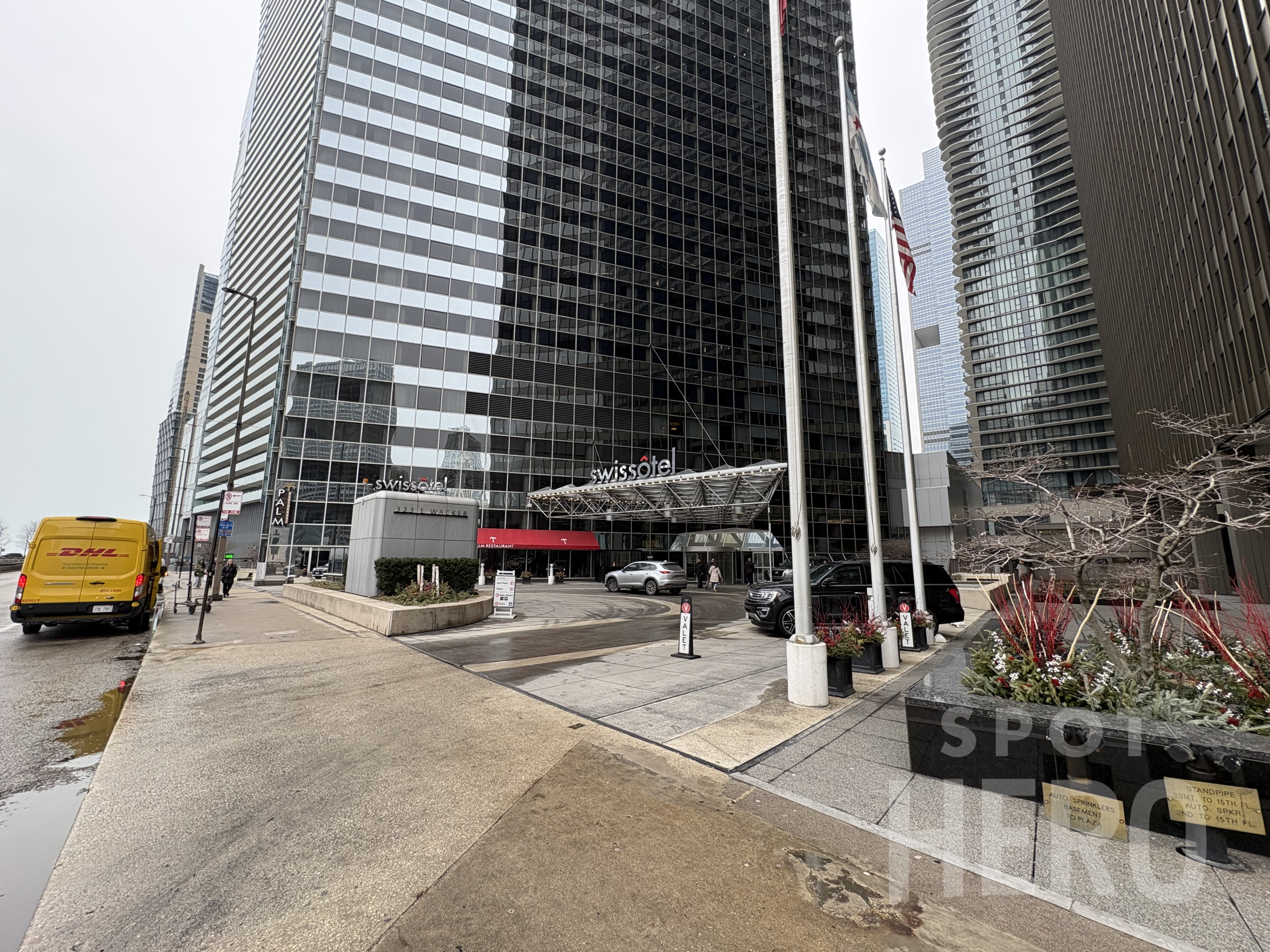 Photo of 323 E Upper Wacker Dr - Swissotel Garage - Valet