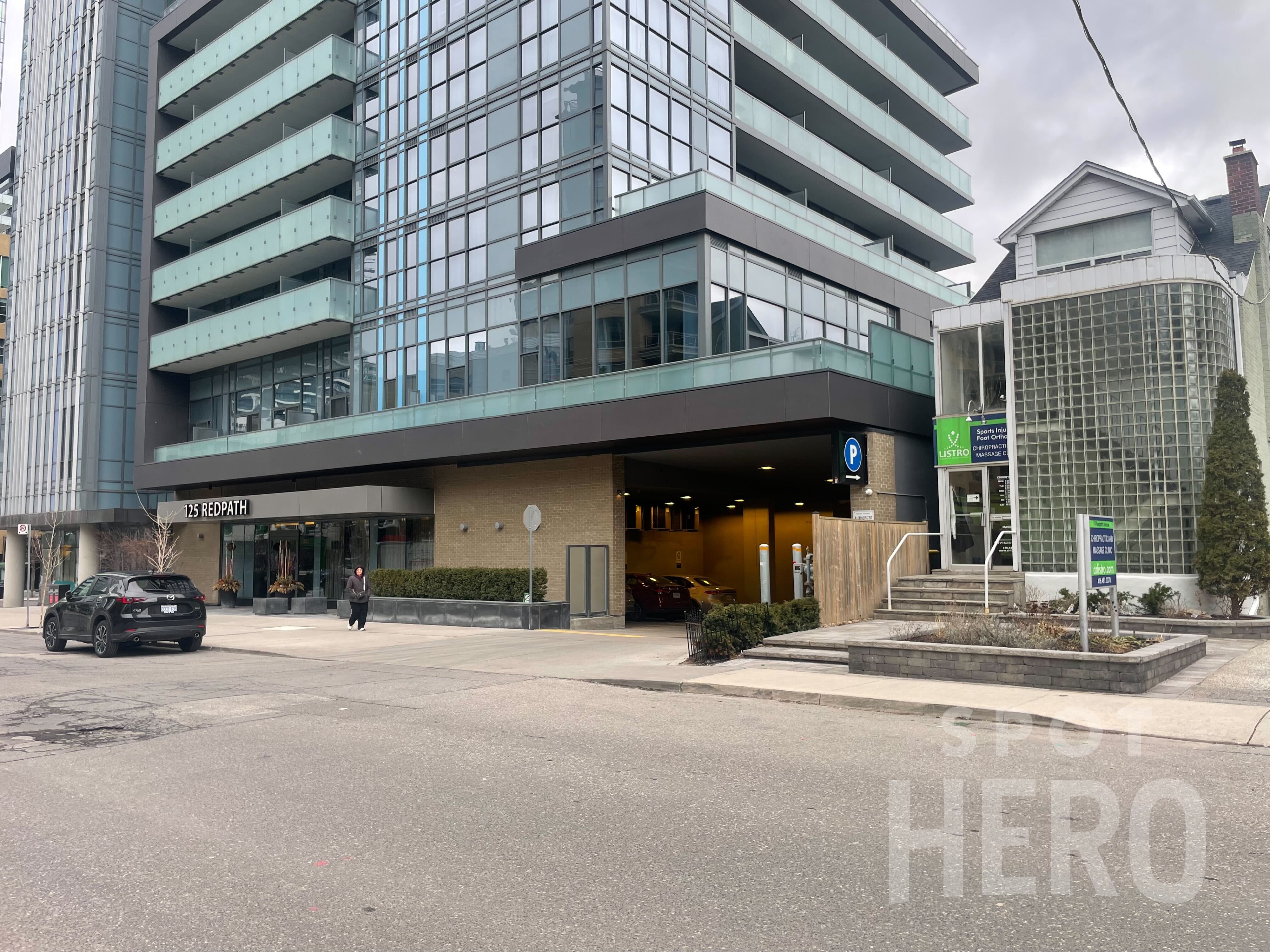 Photo of 161 Eglinton Ave. E - Garage