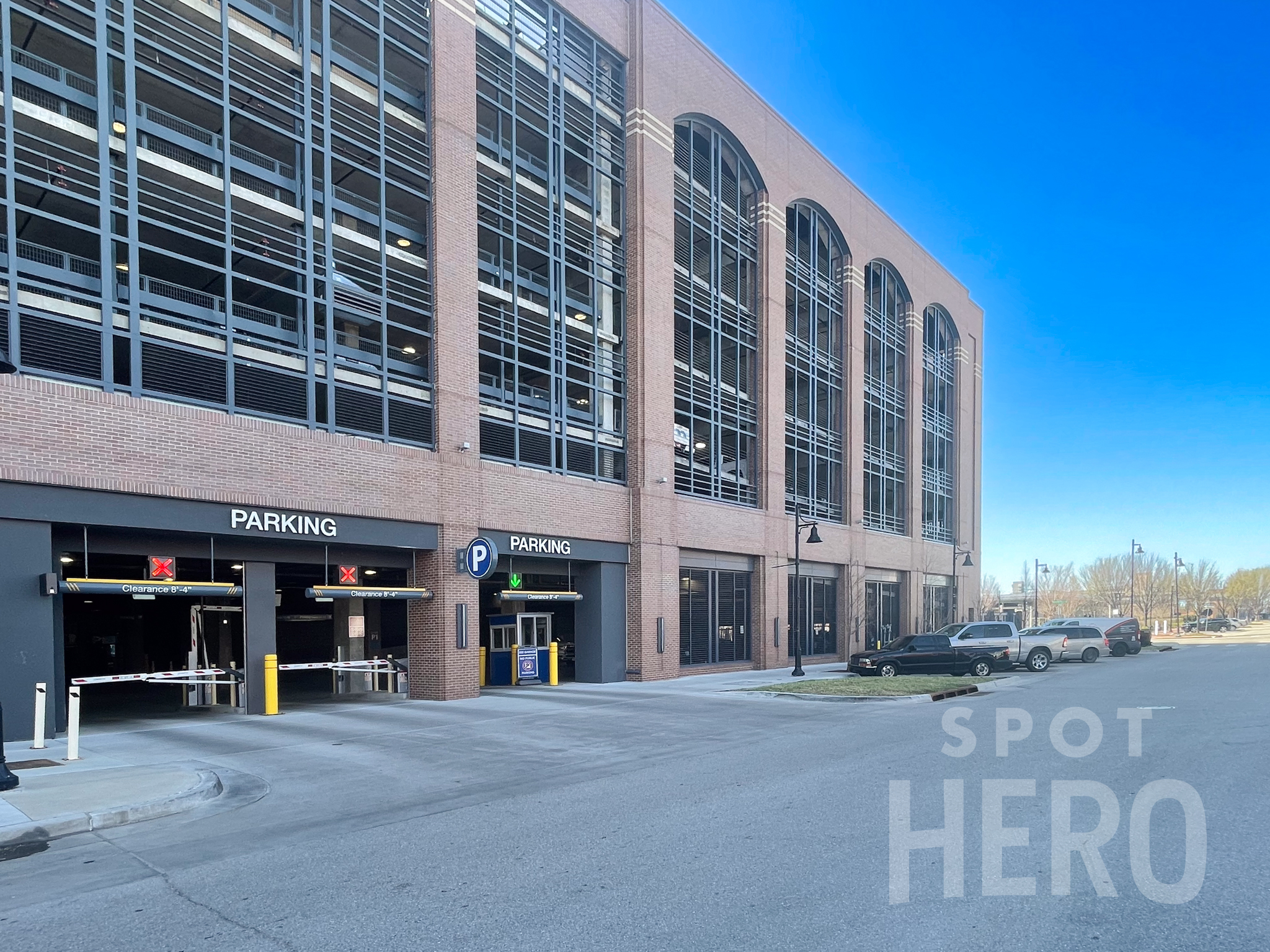 Photo of 250 E Cameron St. - 222 Garage