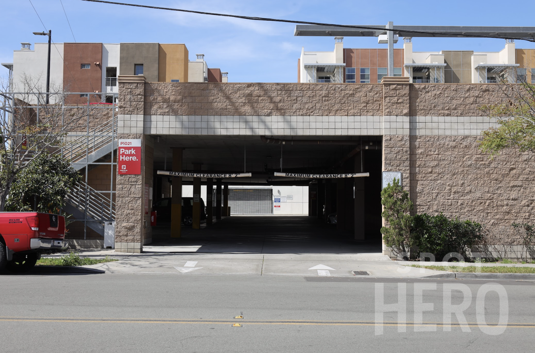 Photo of 3927 32nd St. (3180 University Ave.) - P1021 Garage