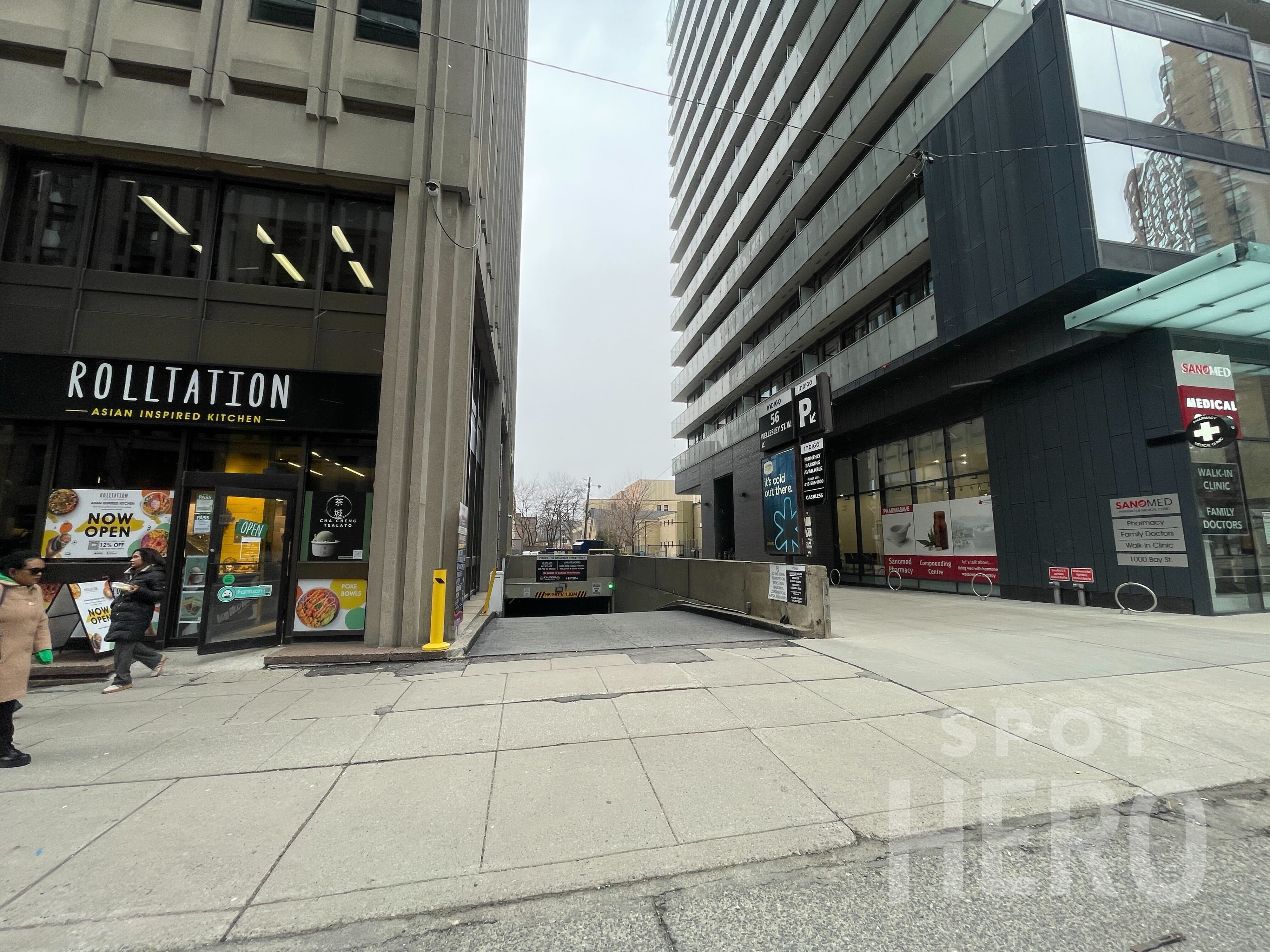 Photo of 970 Bay St. (56 Wellesley St. W) - Garage