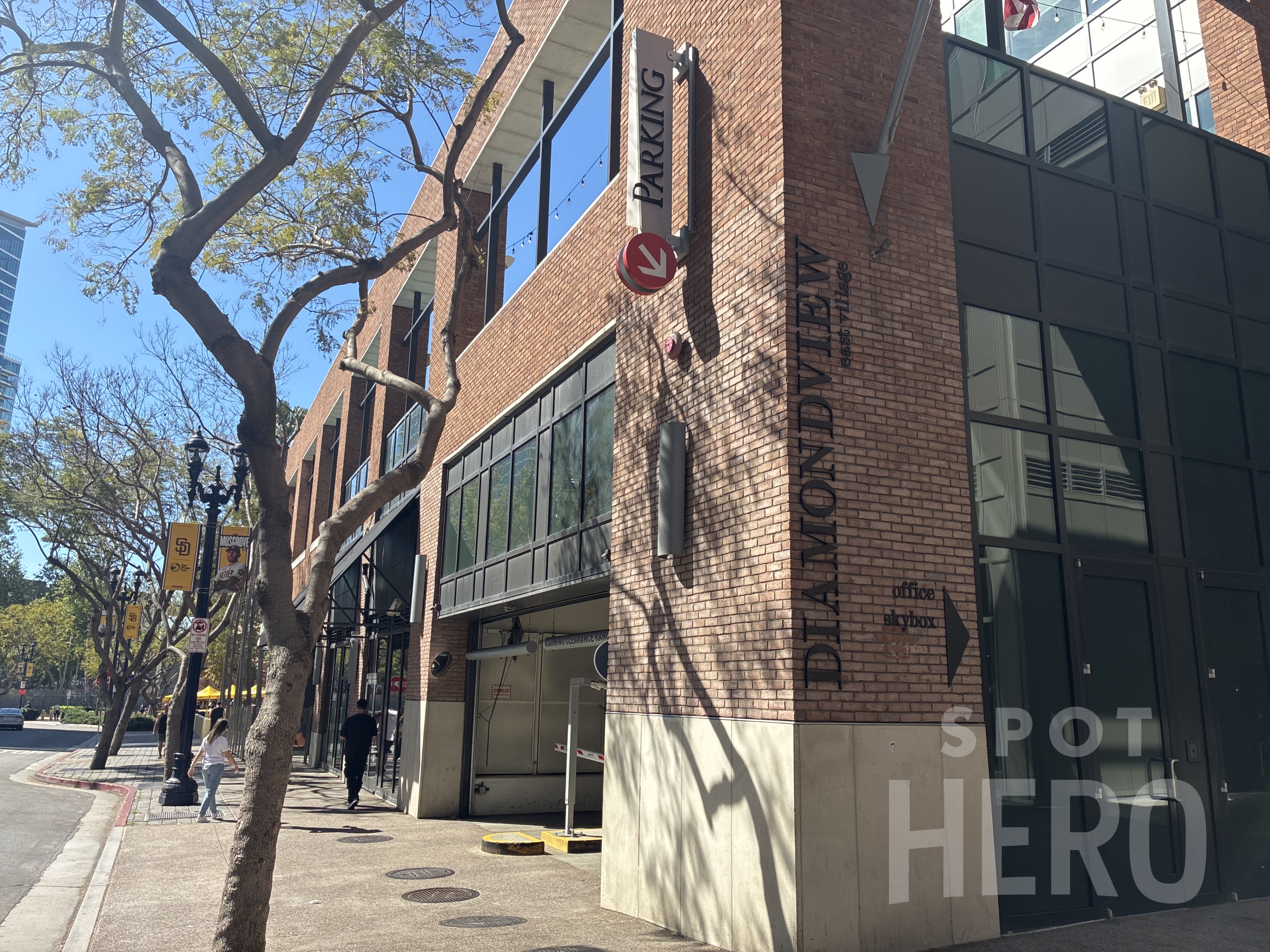 Photo of 350 Tenth Ave. - Diamond View Tower Garage