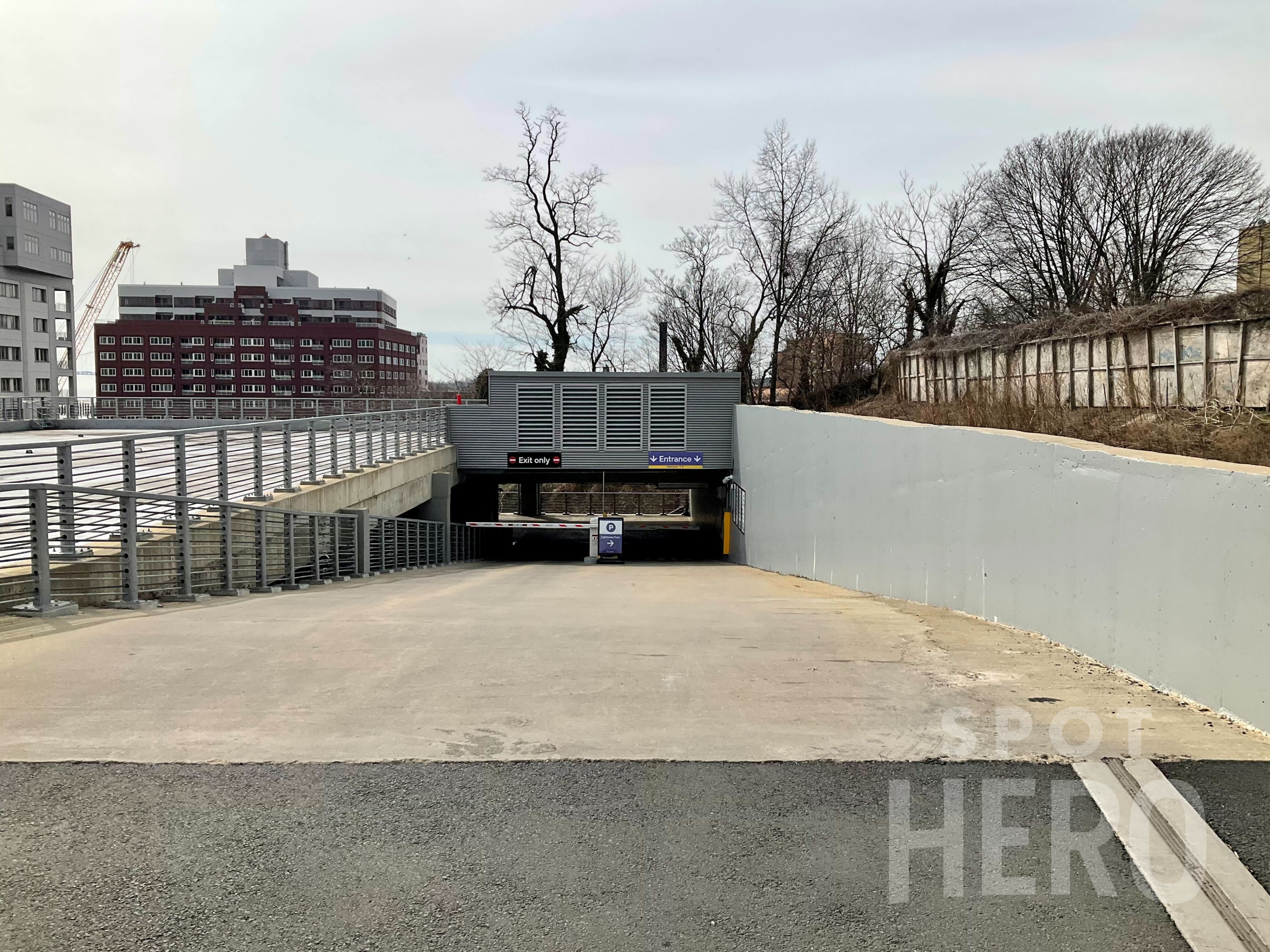 Photo of 5 Bay St. - Lighthouse Point Garage