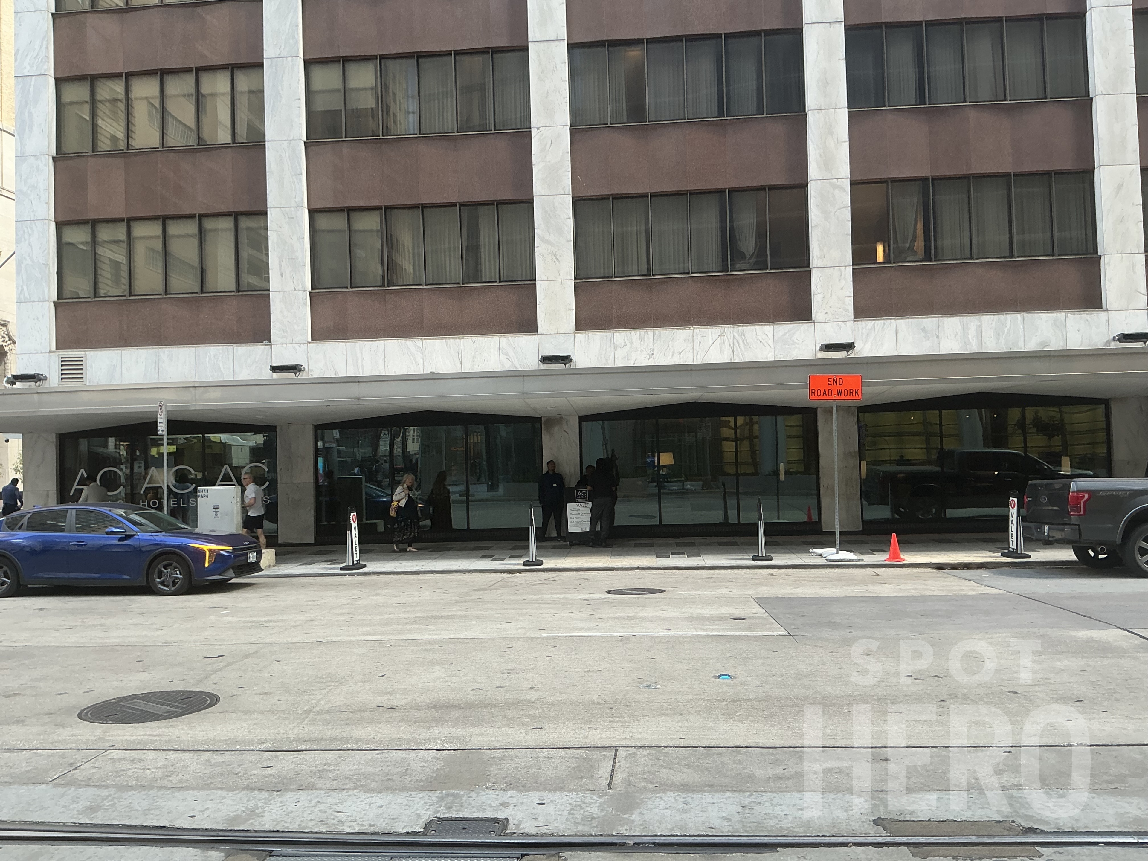 Photo of 1015 Rusk St. (723 Main St.) - AC Hotel Houston Downtown Valet Stand