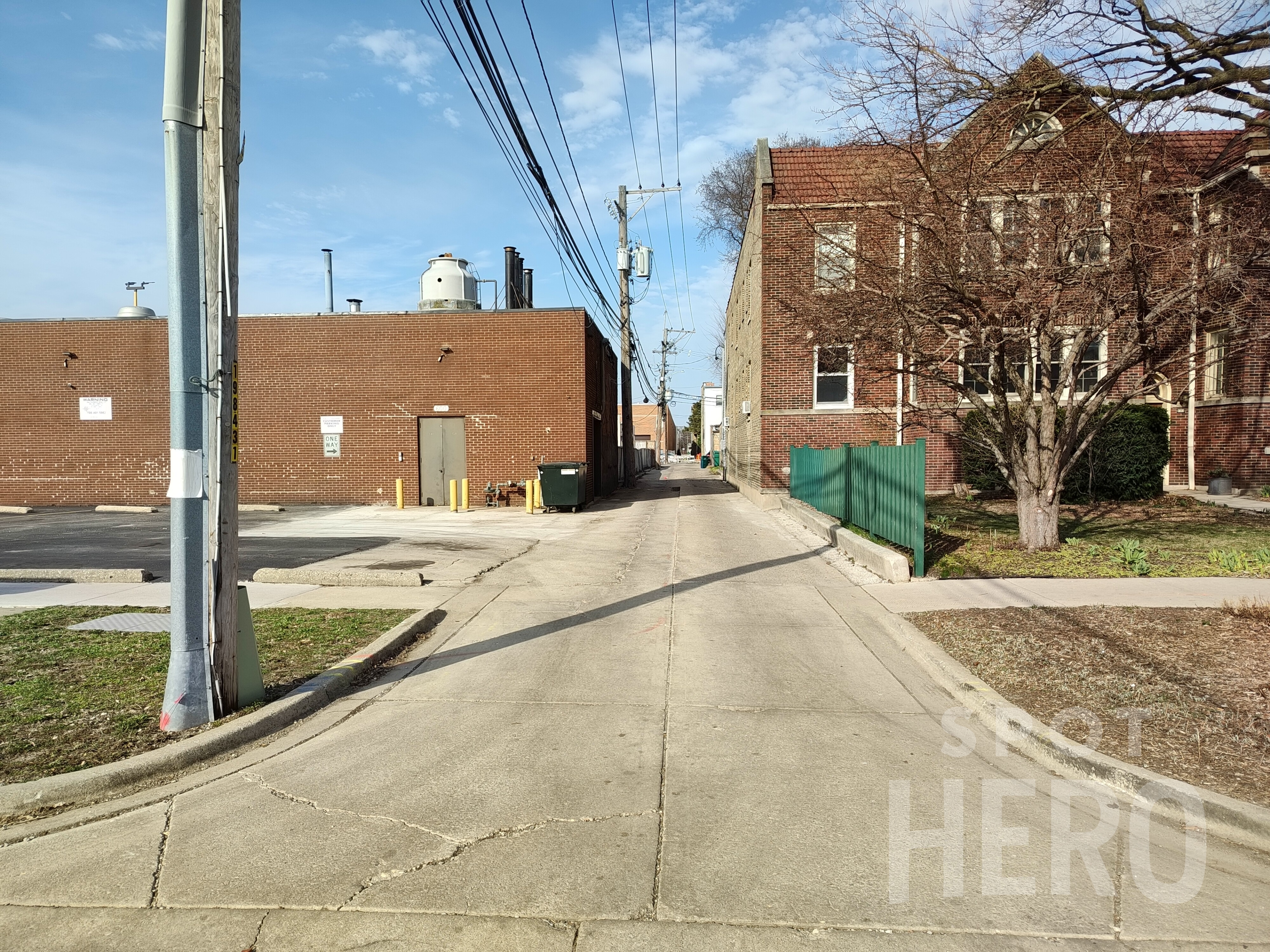 Photo of 426 Wesley Ave. - Spot #11