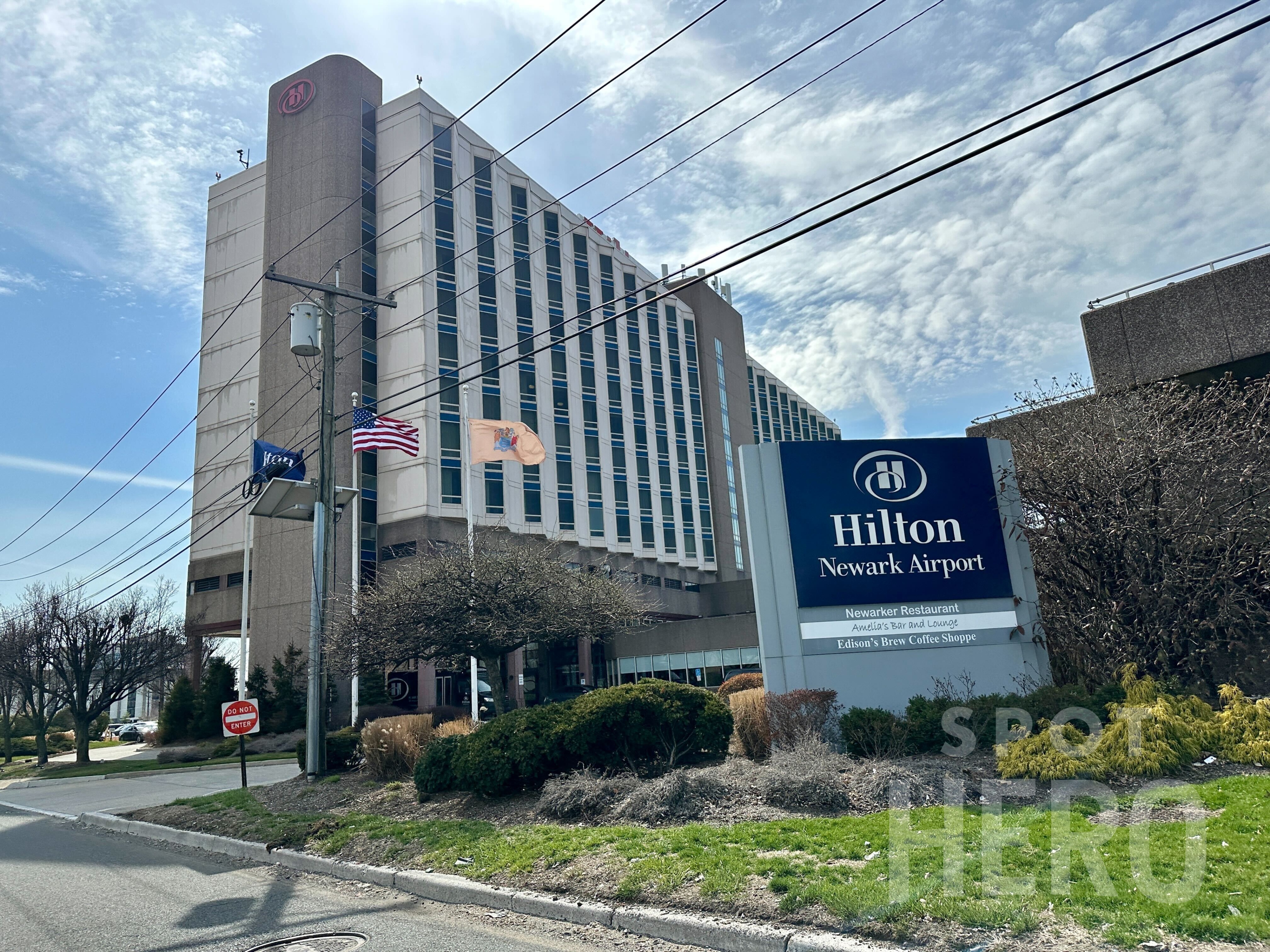 Photo of Hilton Newark Airport - Uncovered Self Park