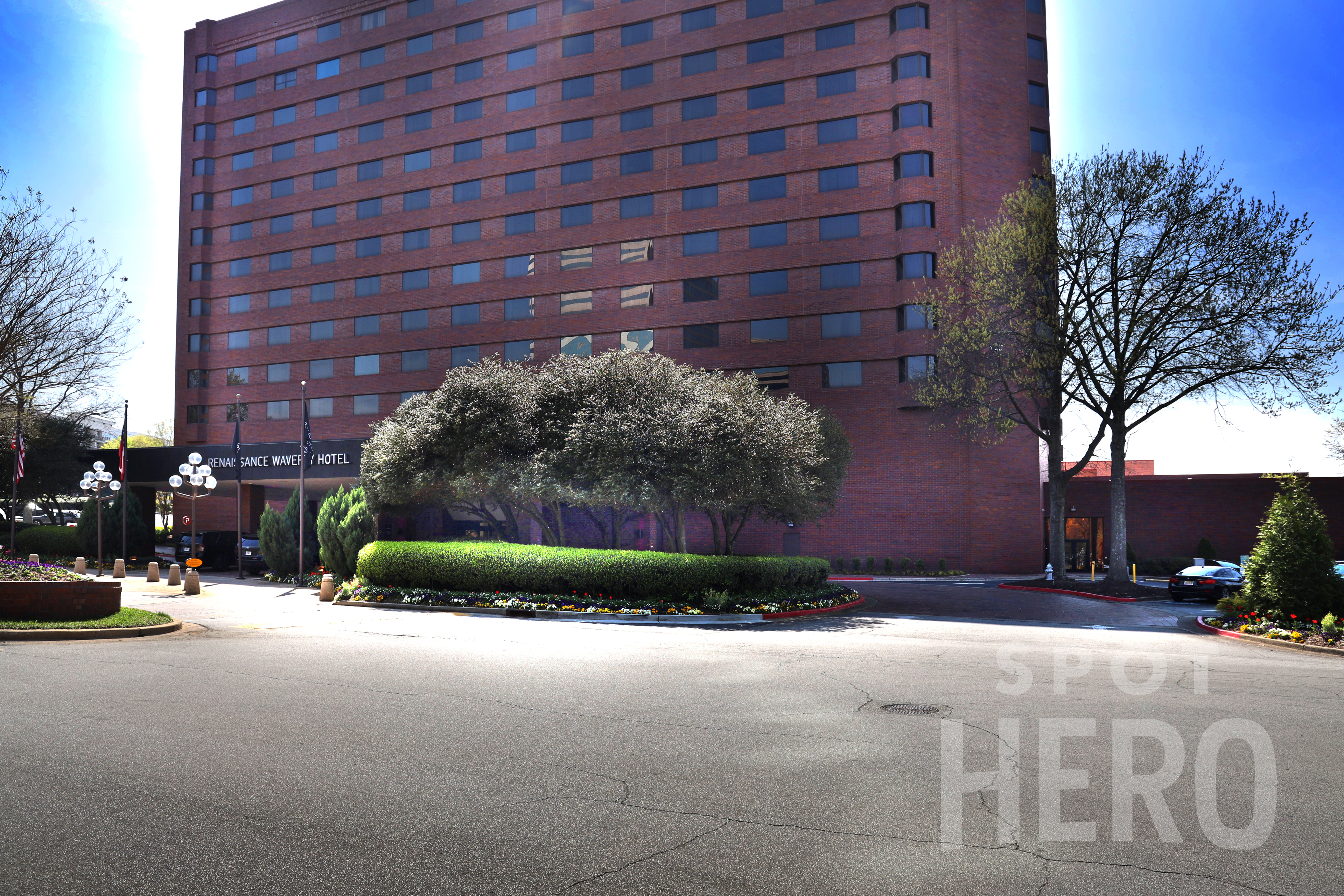 Photo of 2450 Galleria Pkwy. SE - Renaissance Waverly Hotel & Convention Center Lot
