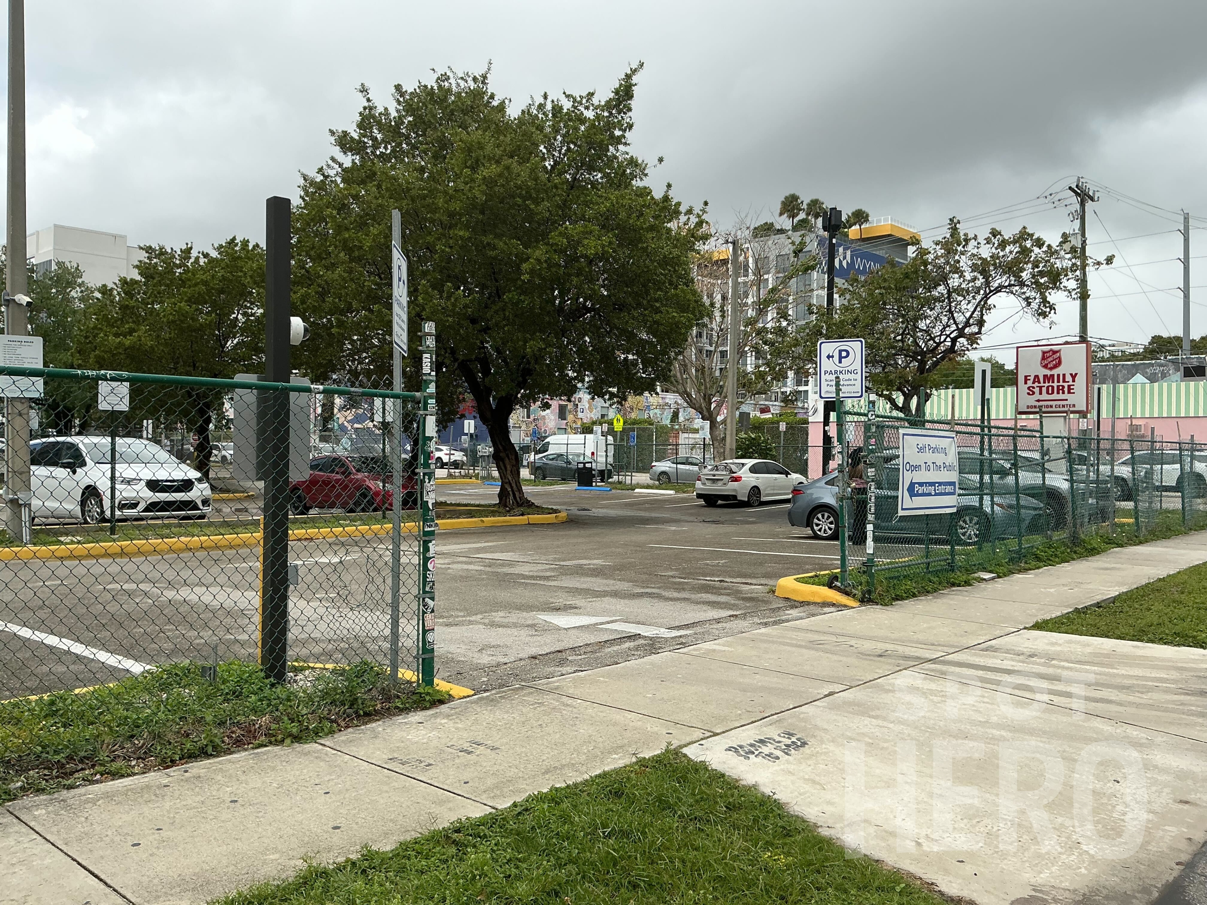 Photo of 8 NW 23rd St. (18 NW 23rd St.) - Lot