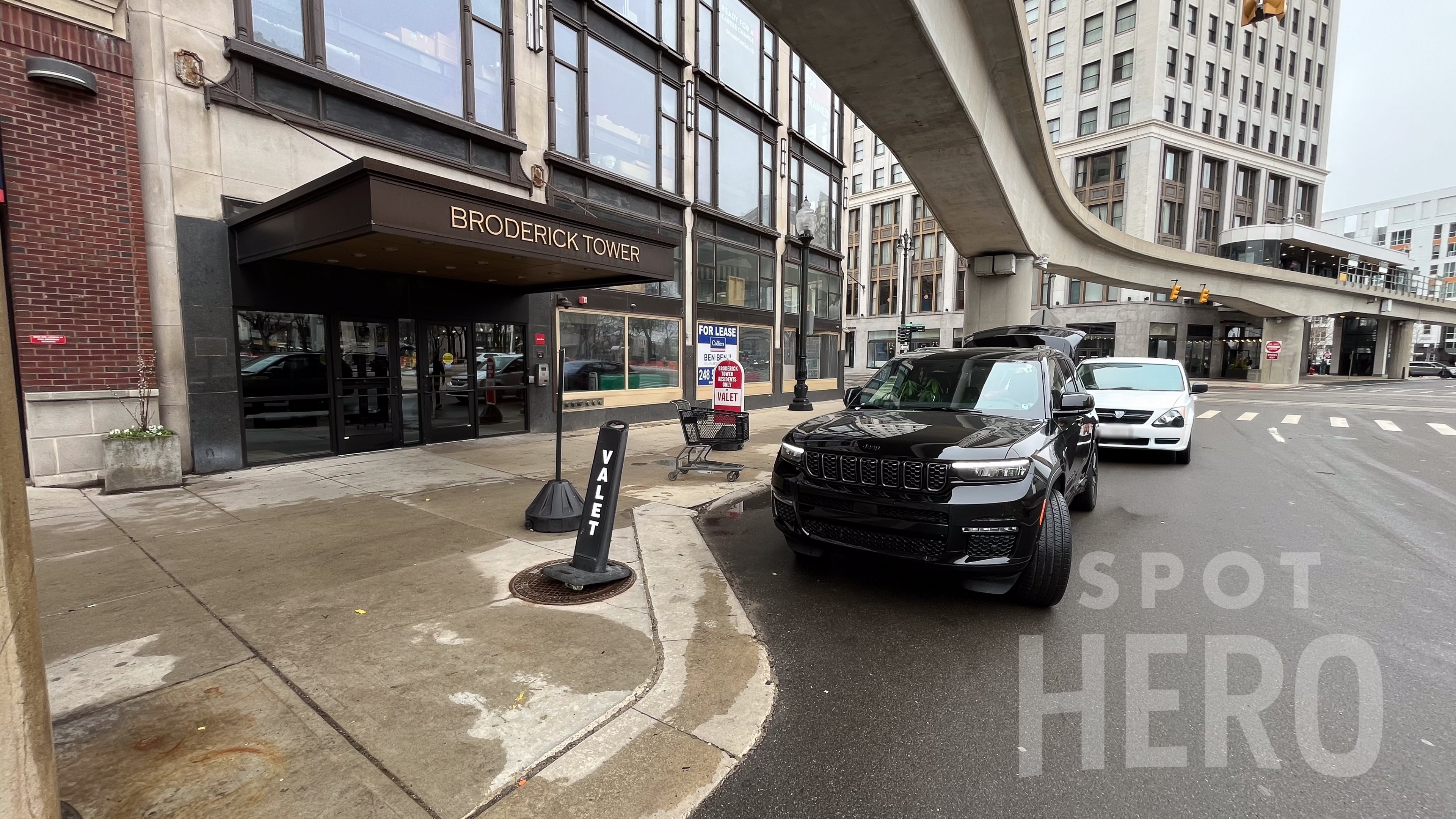 Photo of 10 Witherell St. - Broderick Tower Detroit Valet Stand