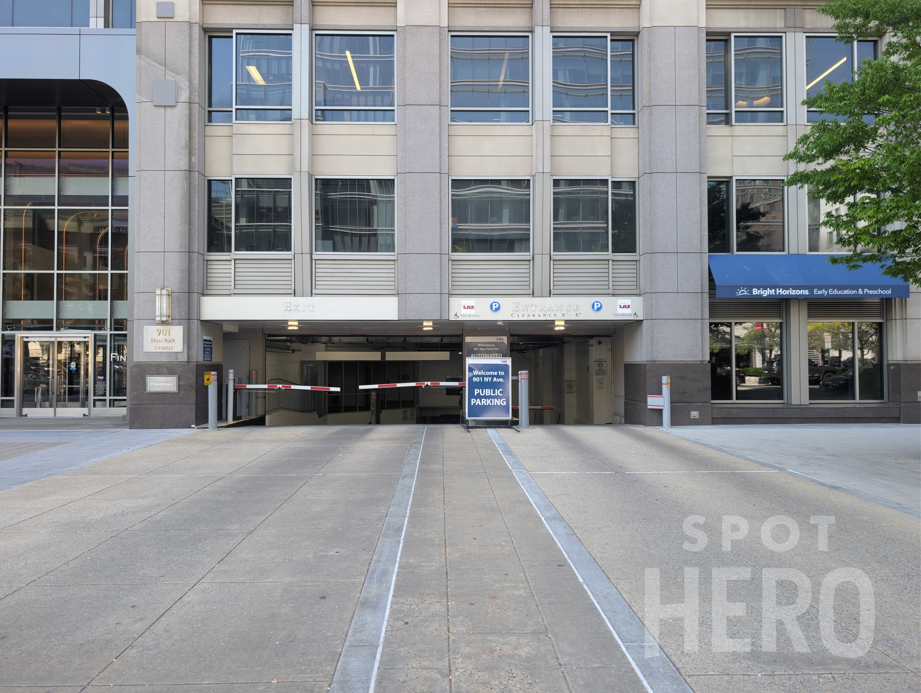 Photo of 950 K St. NW (901 New York Ave. NW) - Garage