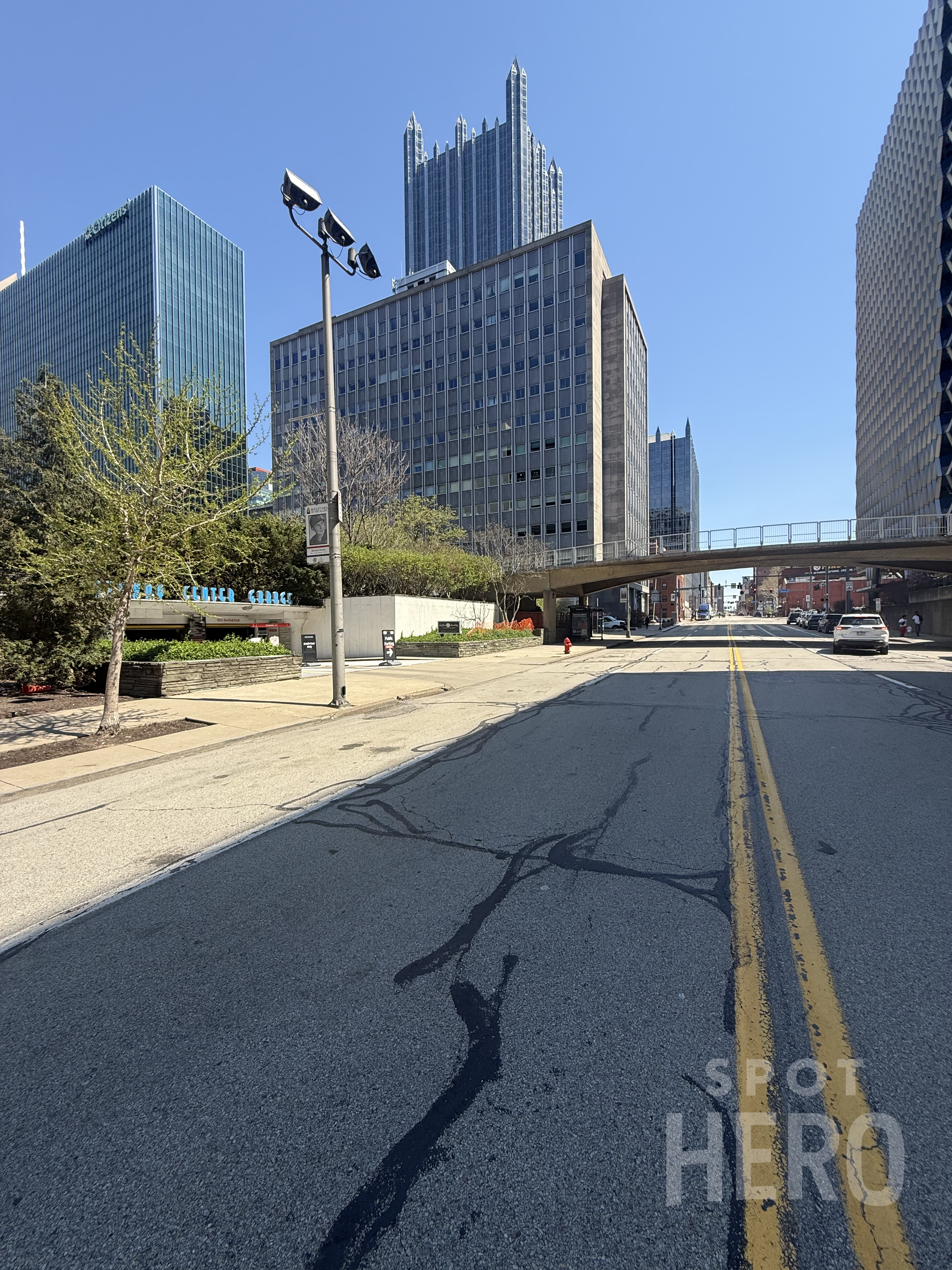 Photo of 600 Commonwealth Pl. - Wyndham Grand Pittsburgh Downtown Valet Stand