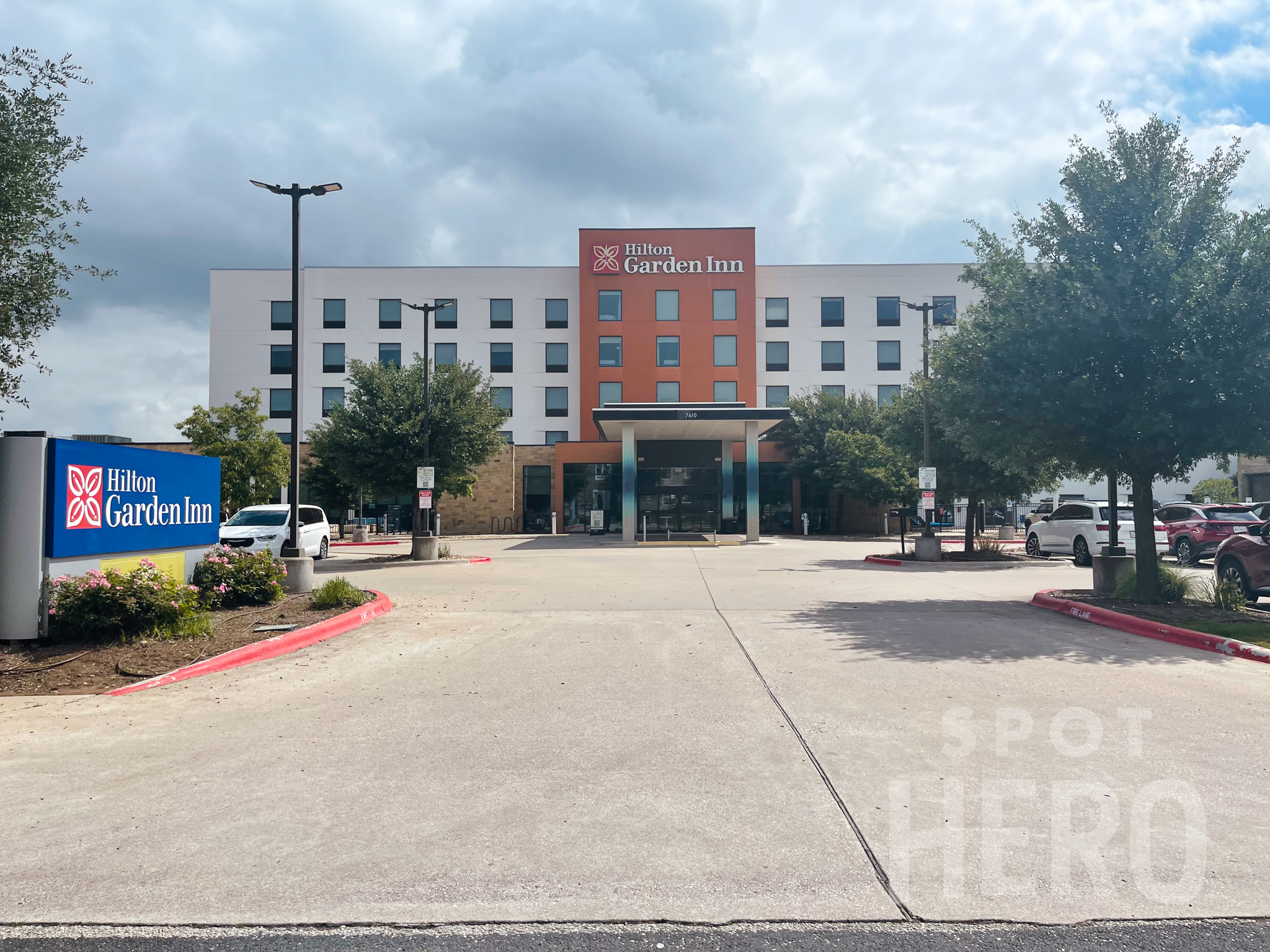 Photo of Hilton Garden Inn Austin Airport - Uncovered Self Park