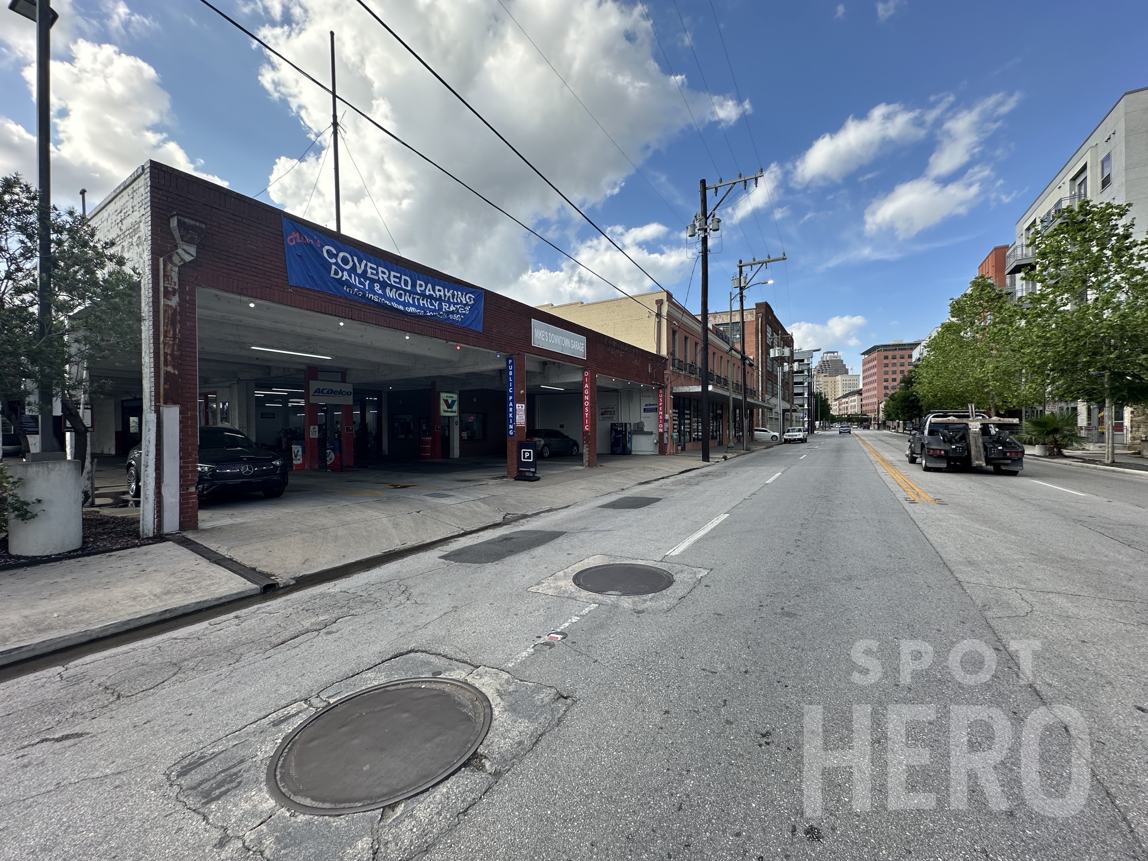 Photo of 331 S Flores St. - Garage