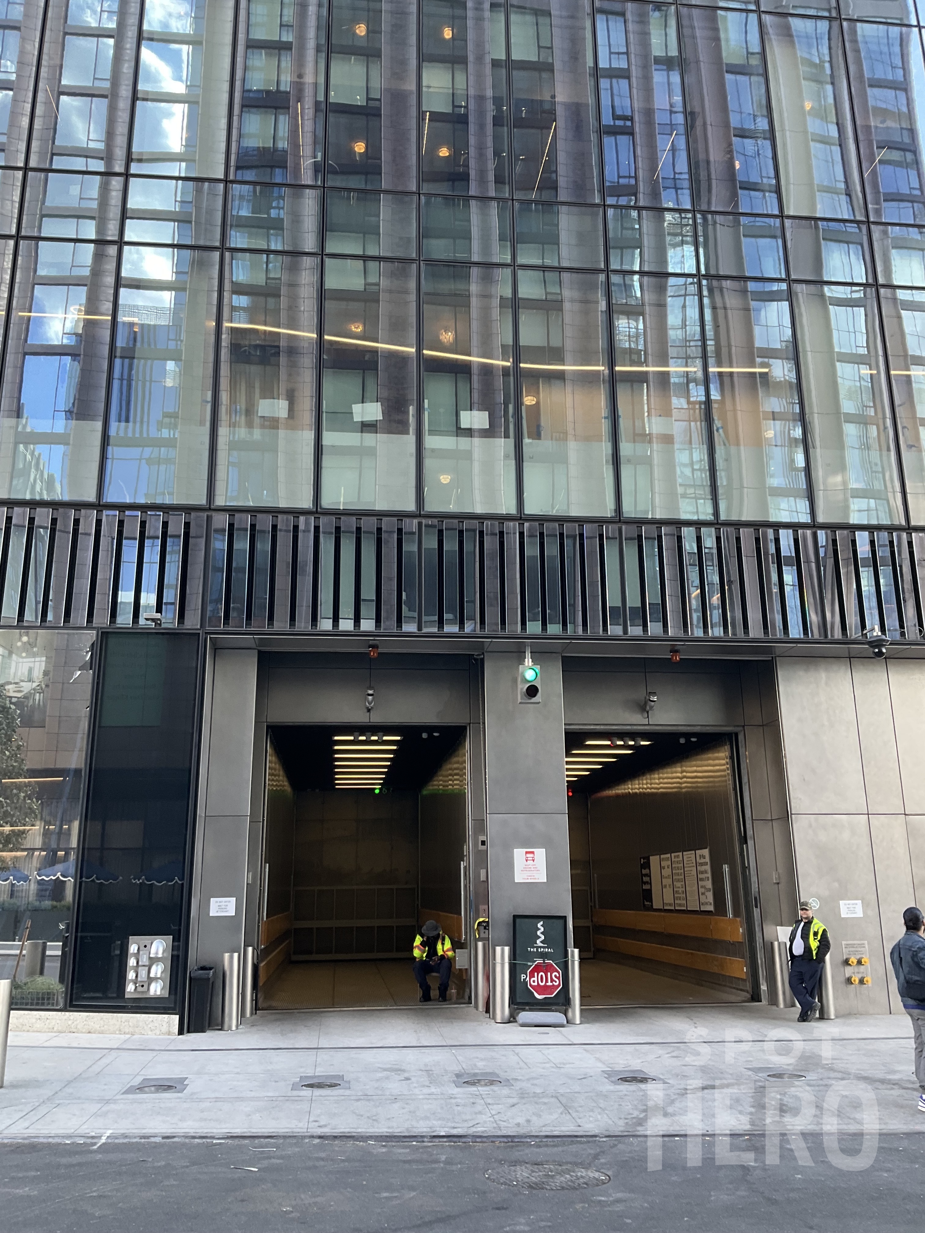 Photo of 504 W 35th St. - Spiral Garage
