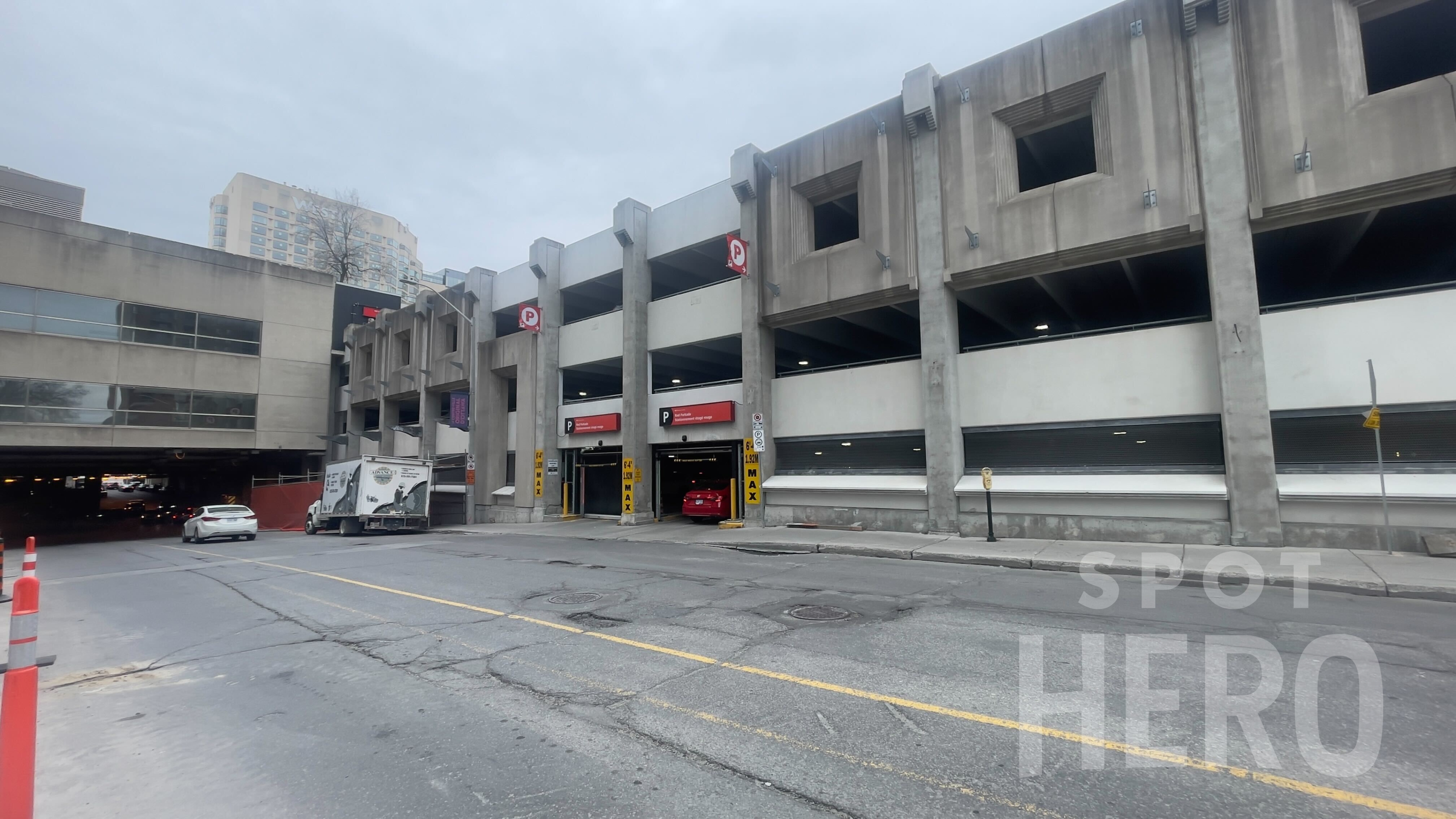 Photo of 47 Daly Ave. (5 Daly Ave.) - Rideau Centre (Red) Garage