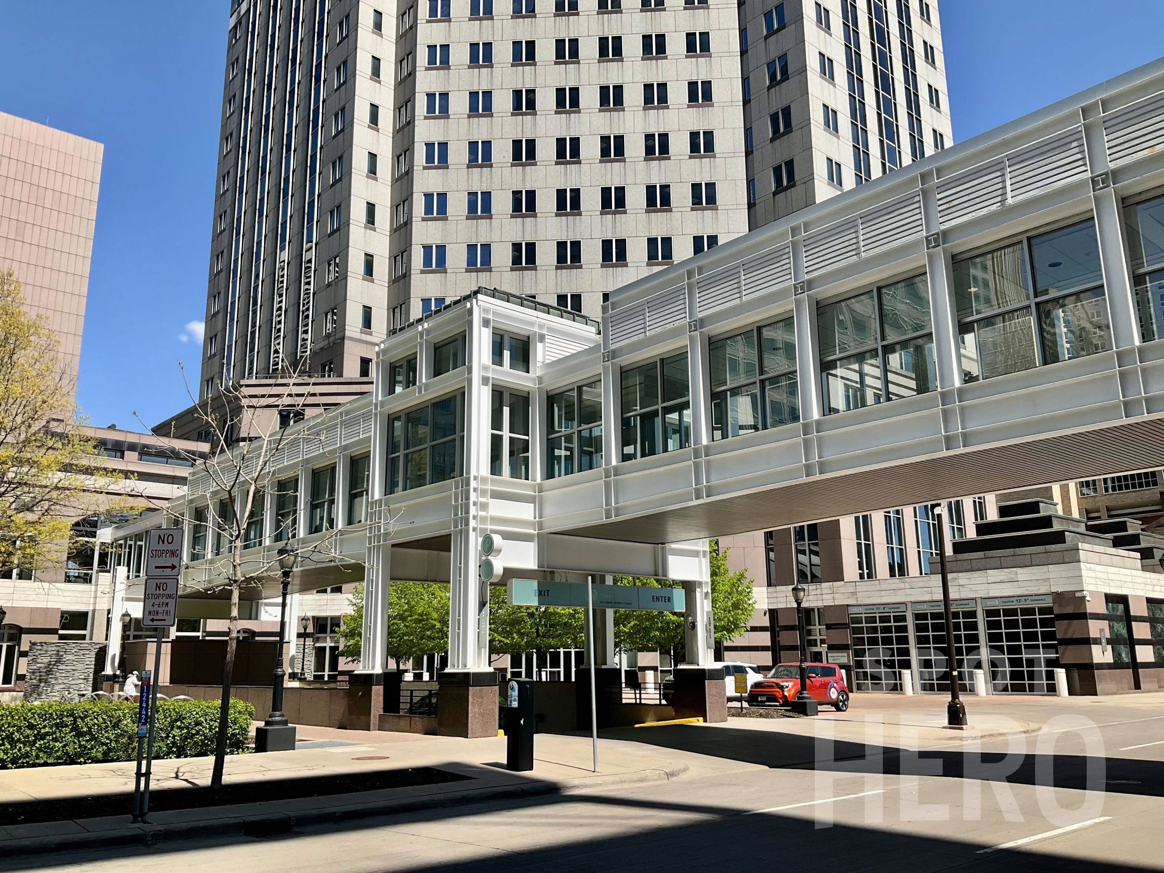 Photo of 320 S 8th St. (333 S 7th St.) - SPS Tower Garage
