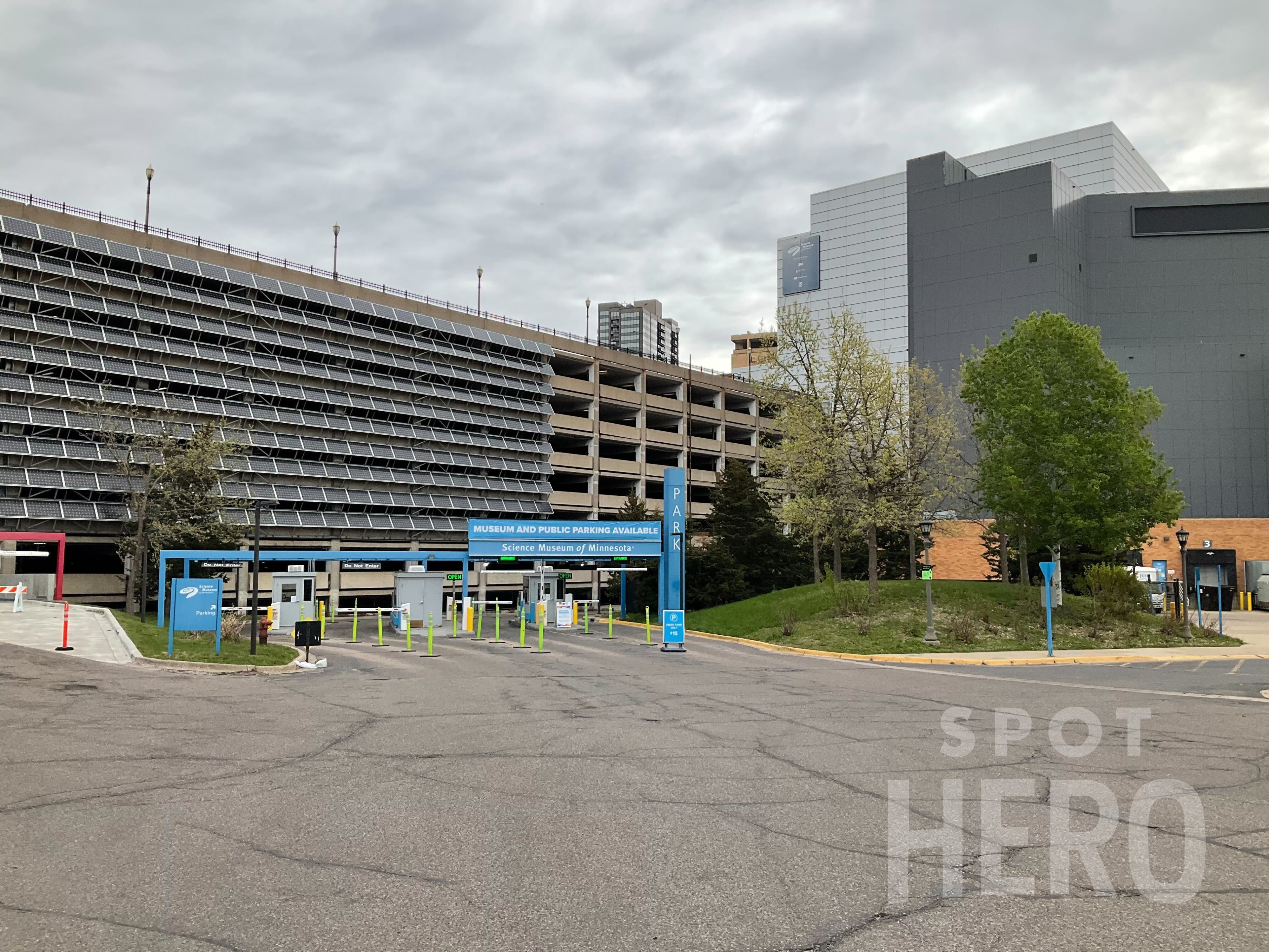 Photo of 100 N Chestnut St. - Science Museum Garage