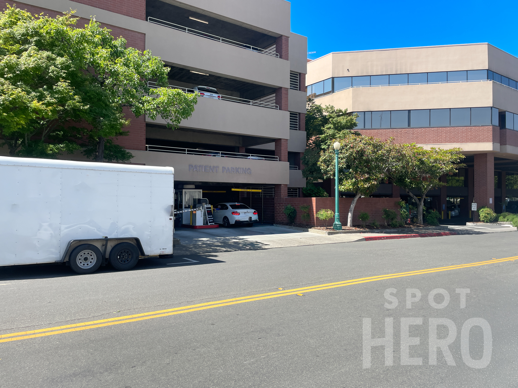 Photo of 3132 L St. (1201 Alhambra Blvd.) - Medical Office Building Garage