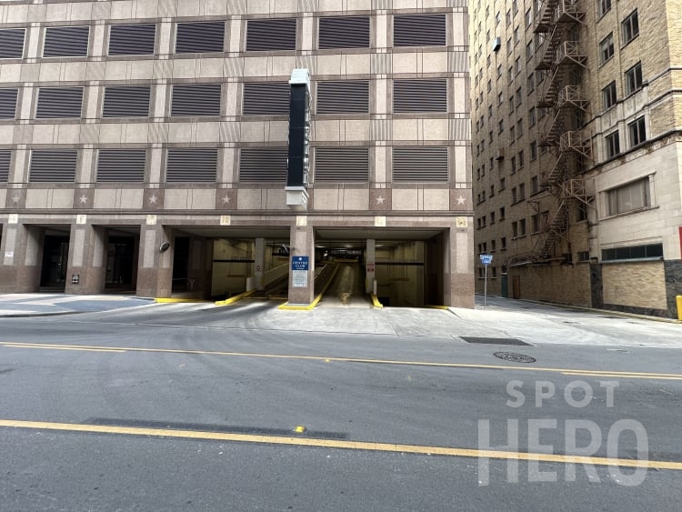 Photo of 380 Soledad St. (112 E Pecan St.) - Weston Centre Garage