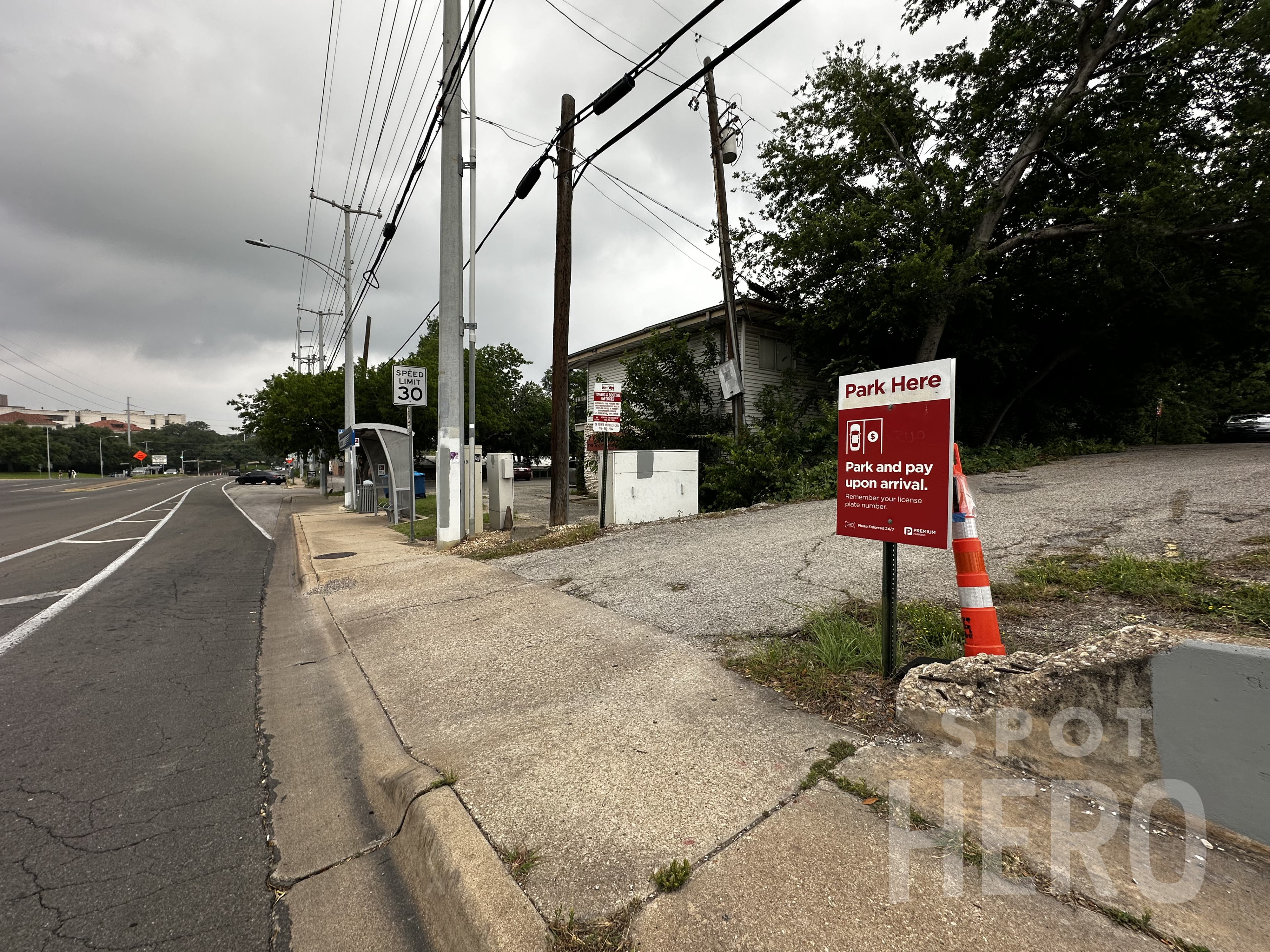Photo of 924 E Dean Keeton St. - Lot P3002