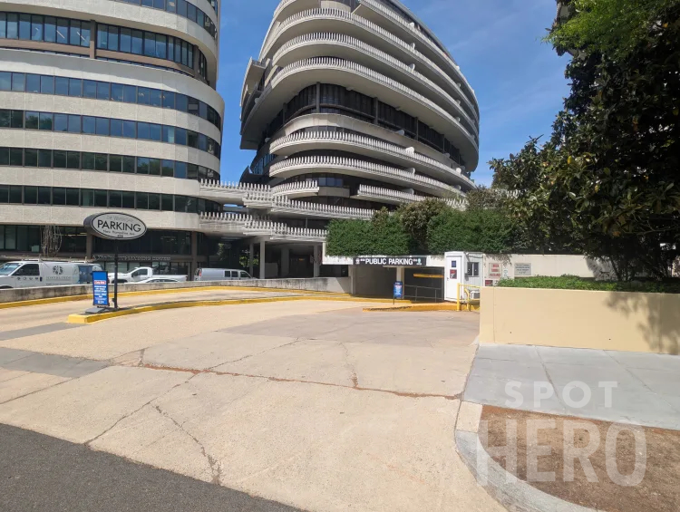 Photo of 658 New Hampshire Ave. NW - The Watergate Retail Garage