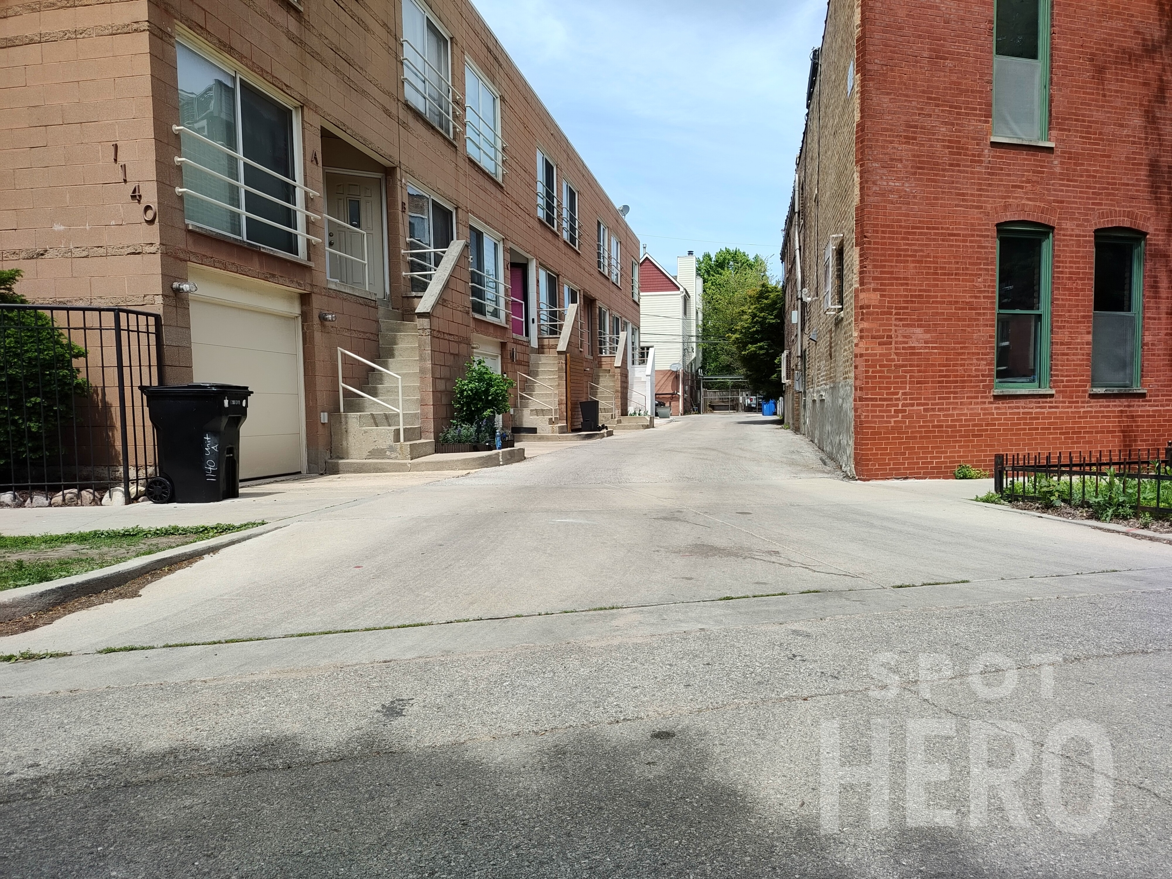Photo of 1122 W Newport Ave. - Spot #13
