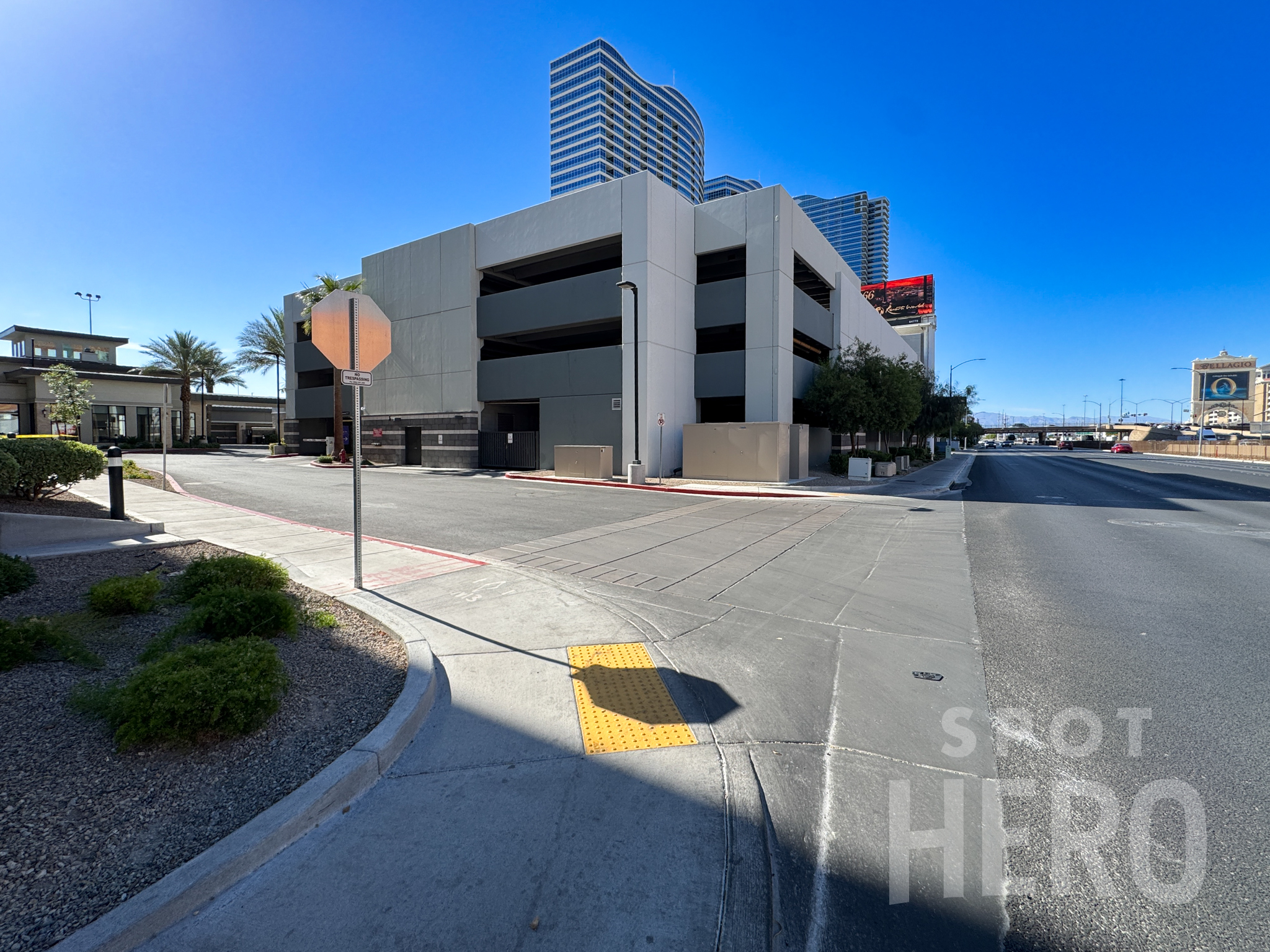 Photo of 4655 Dean Martin Dr. - Hilton Garden Inn & Homewood Suites Garage