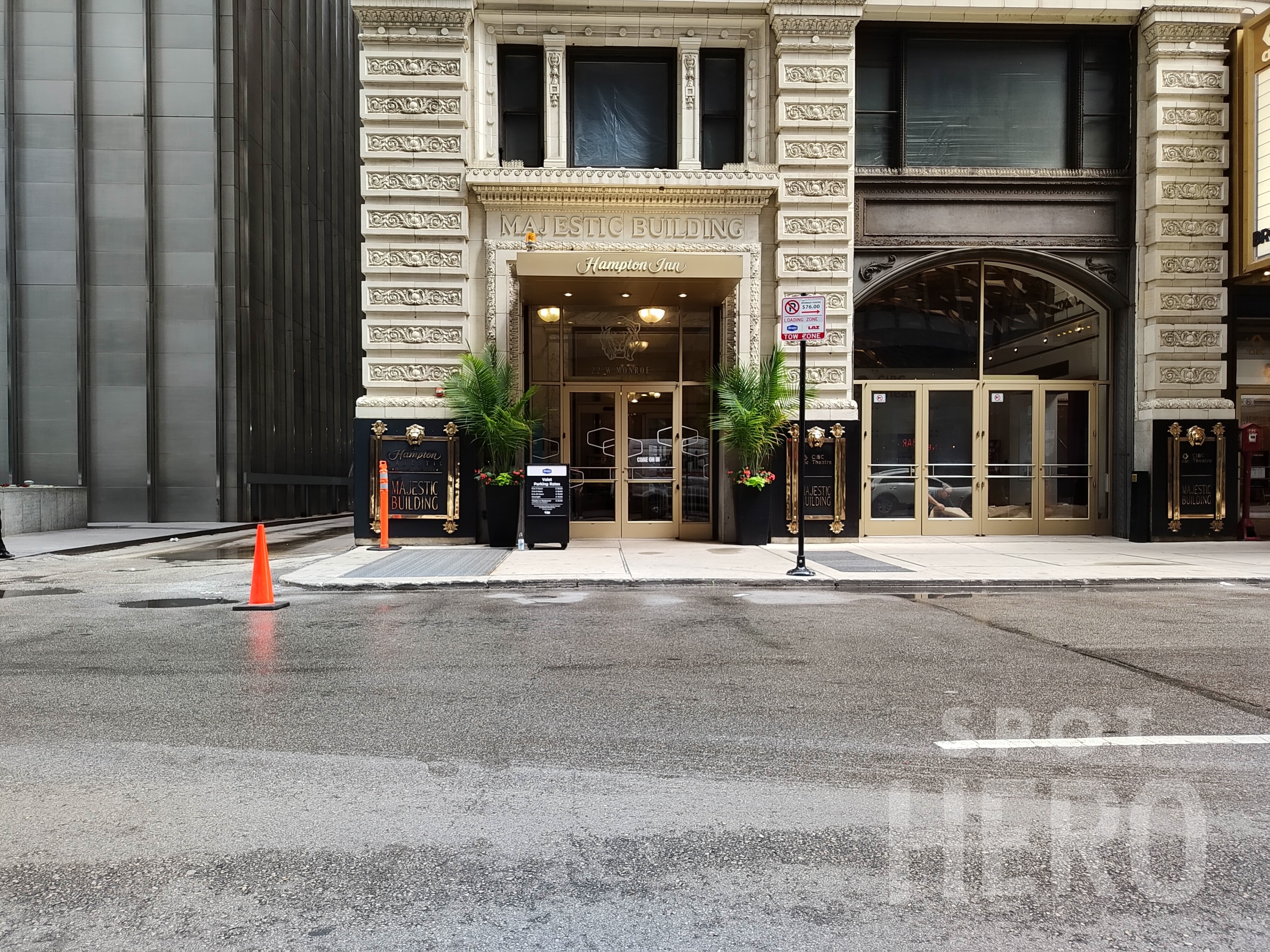 Photo of 22 W Monroe St. - Hampton Inn Majestic Valet Stand