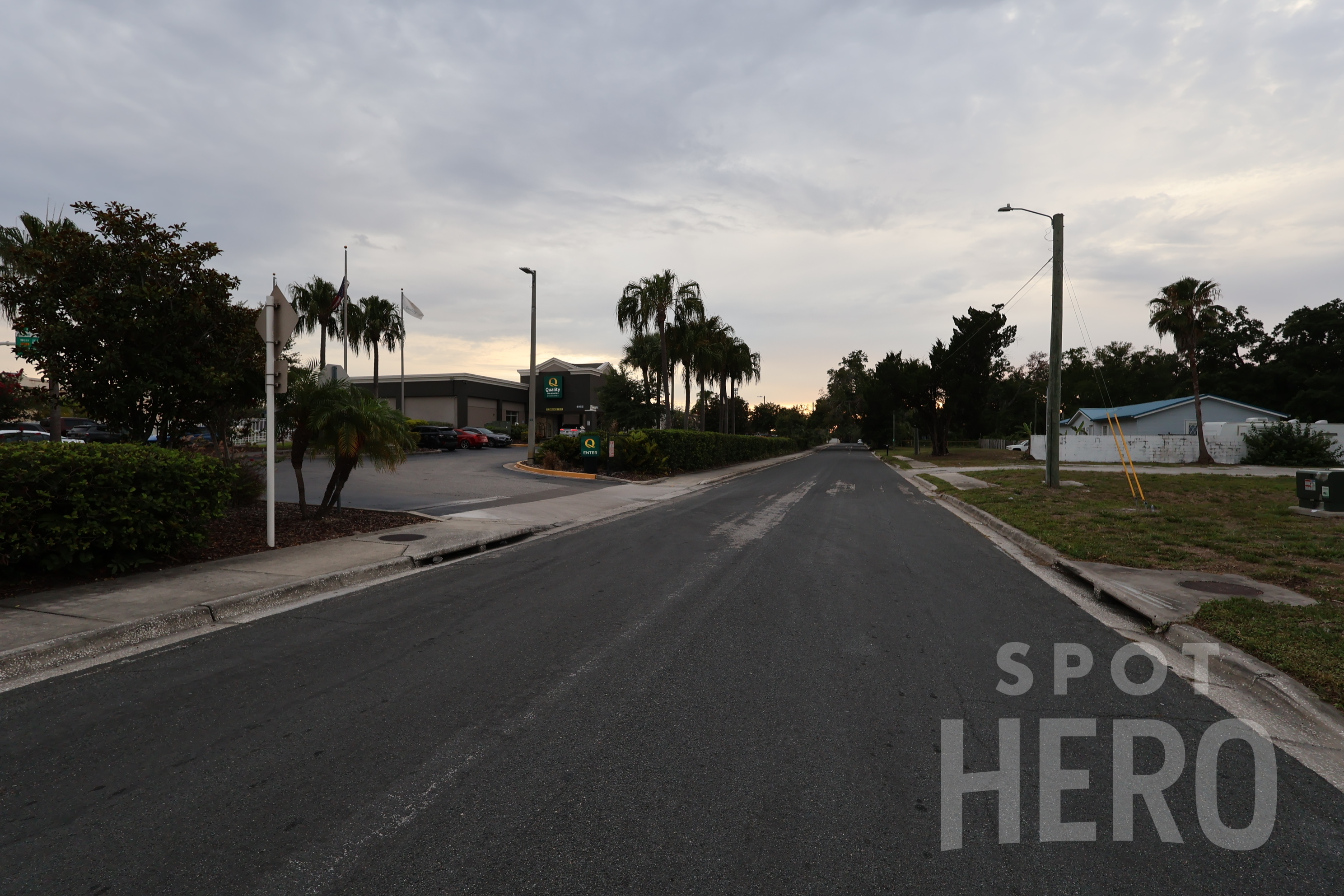 Photo of 4955 E 18th Ave. - Quality Inn & Suites Tampa/Ybor City Lot