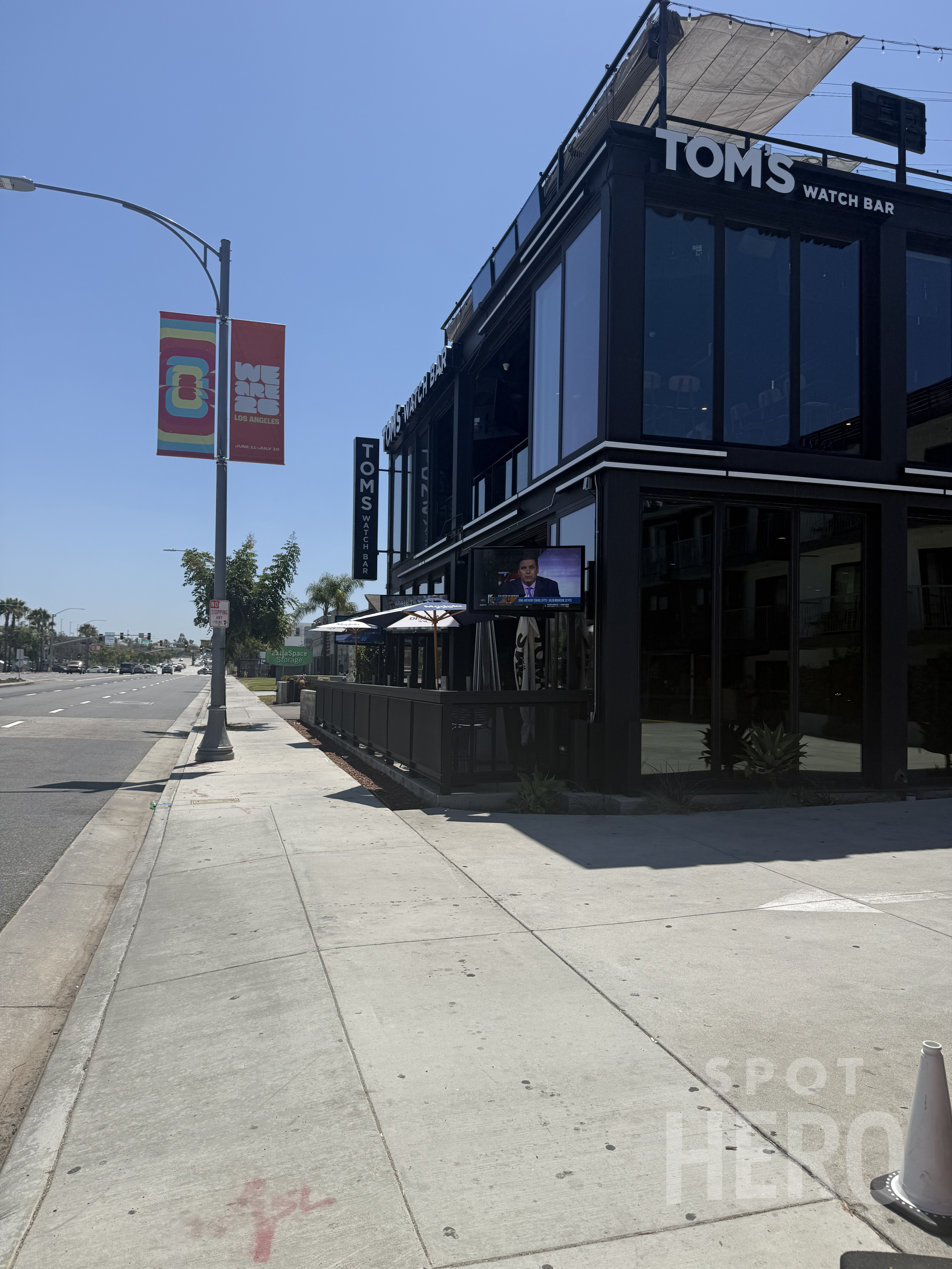 Photo of 3900 W Century Blvd. - Tom's Watch Bar Lot