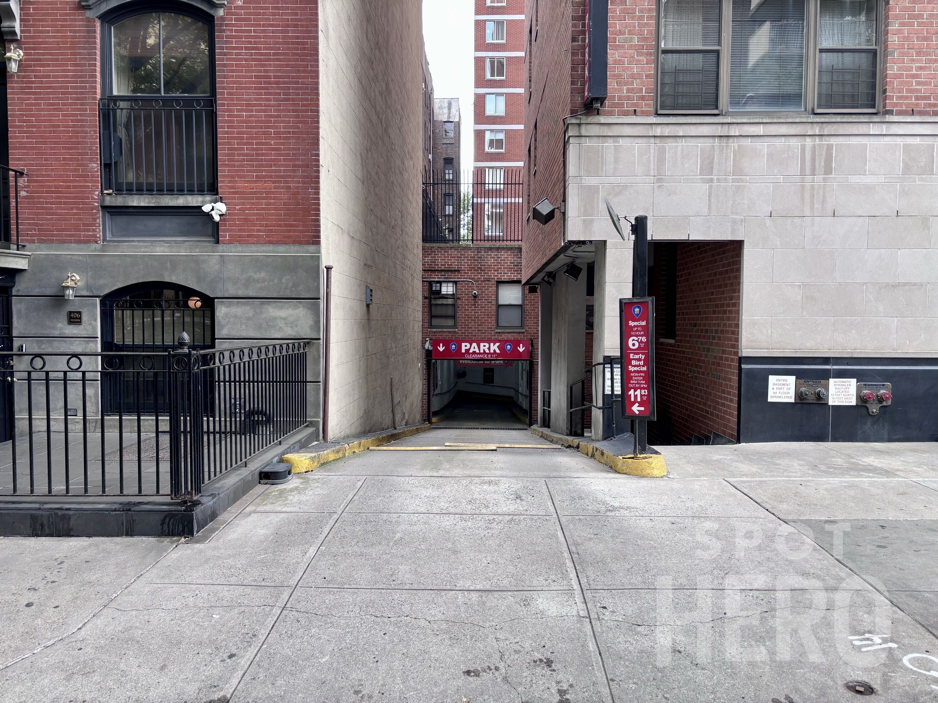 Photo of 400 E 85th St. - Valet Garage
